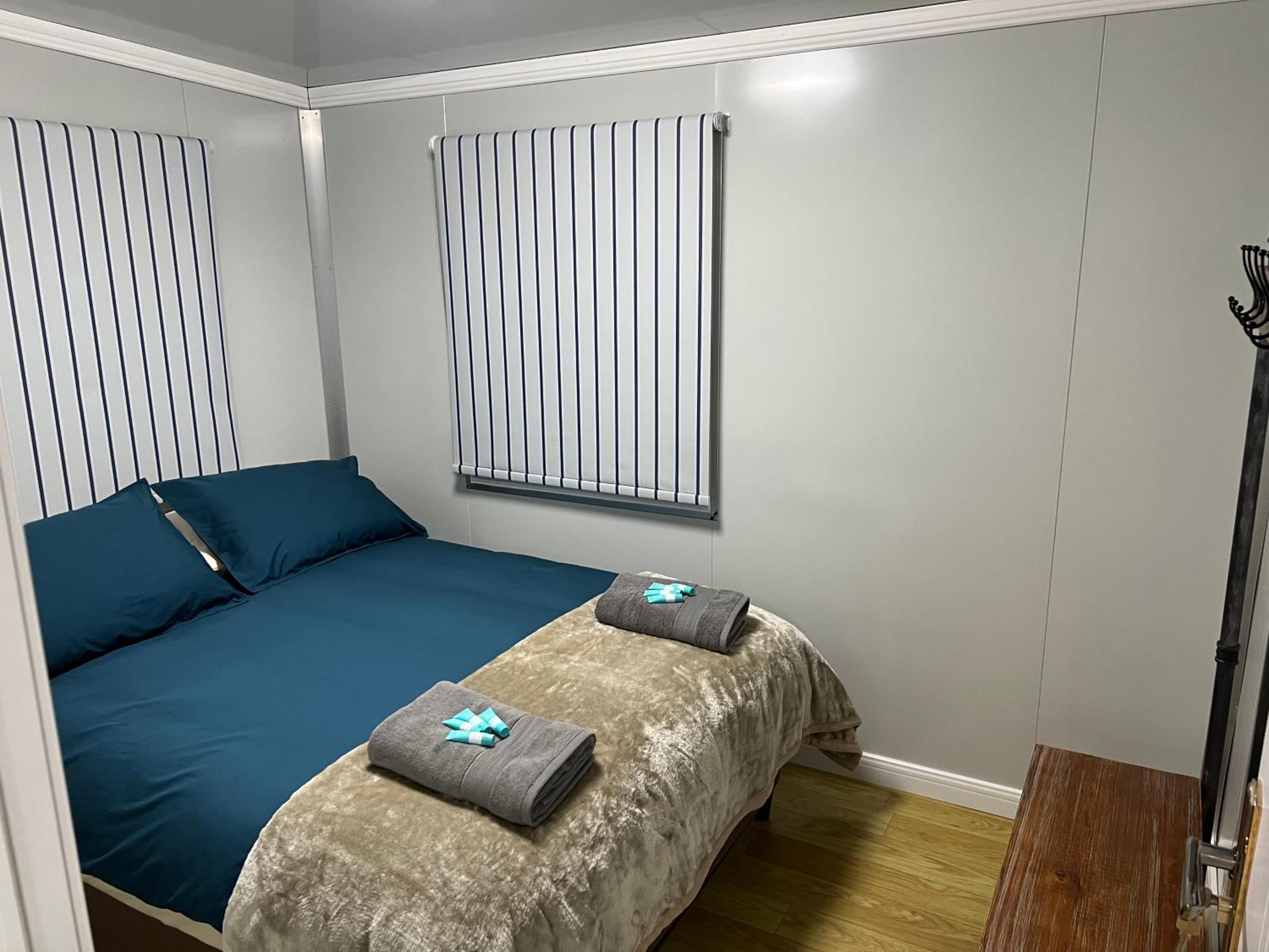 White Cliffs Self Contained Cabin Accommodation