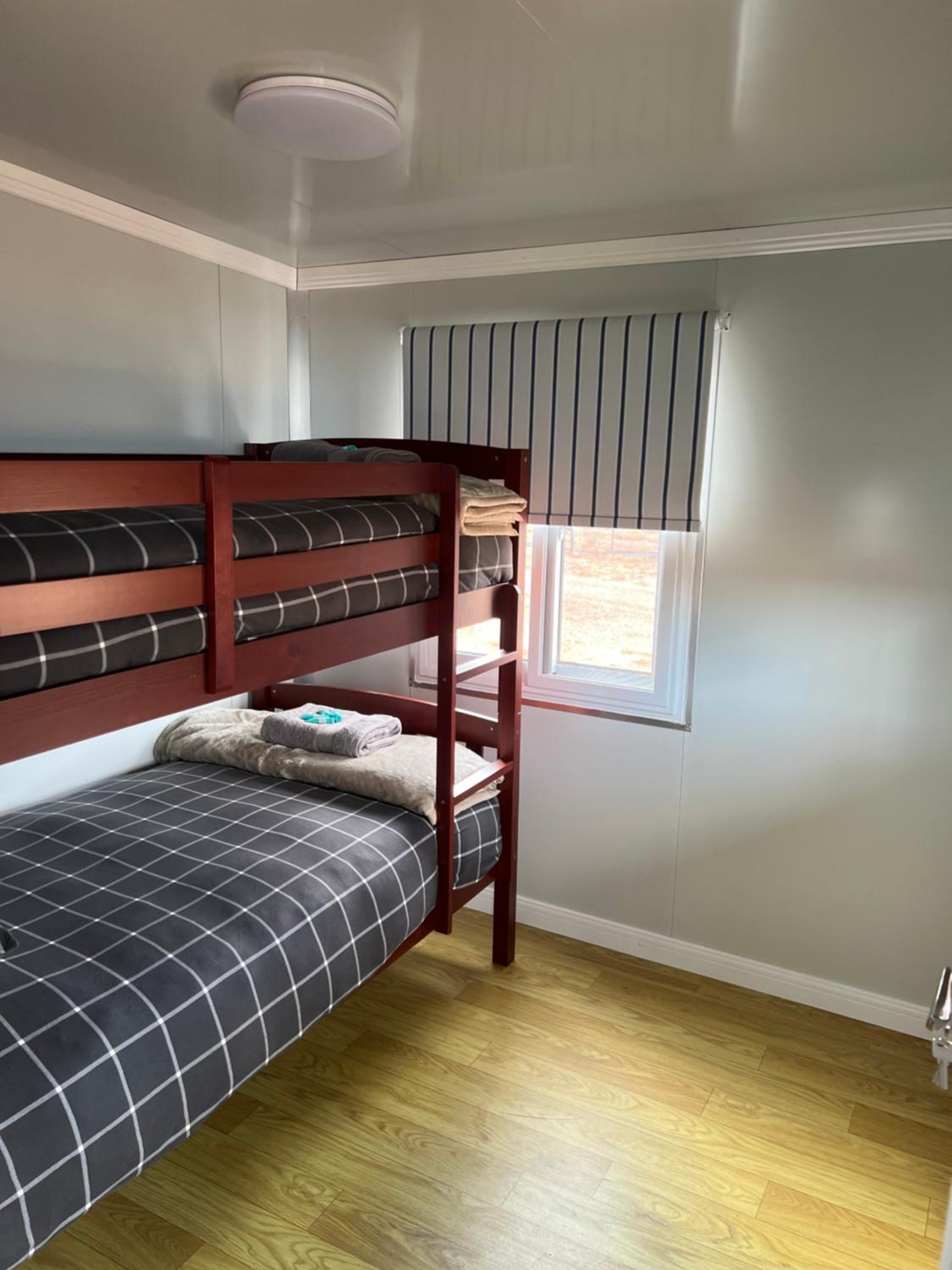 White Cliffs Self Contained Cabin Accommodation