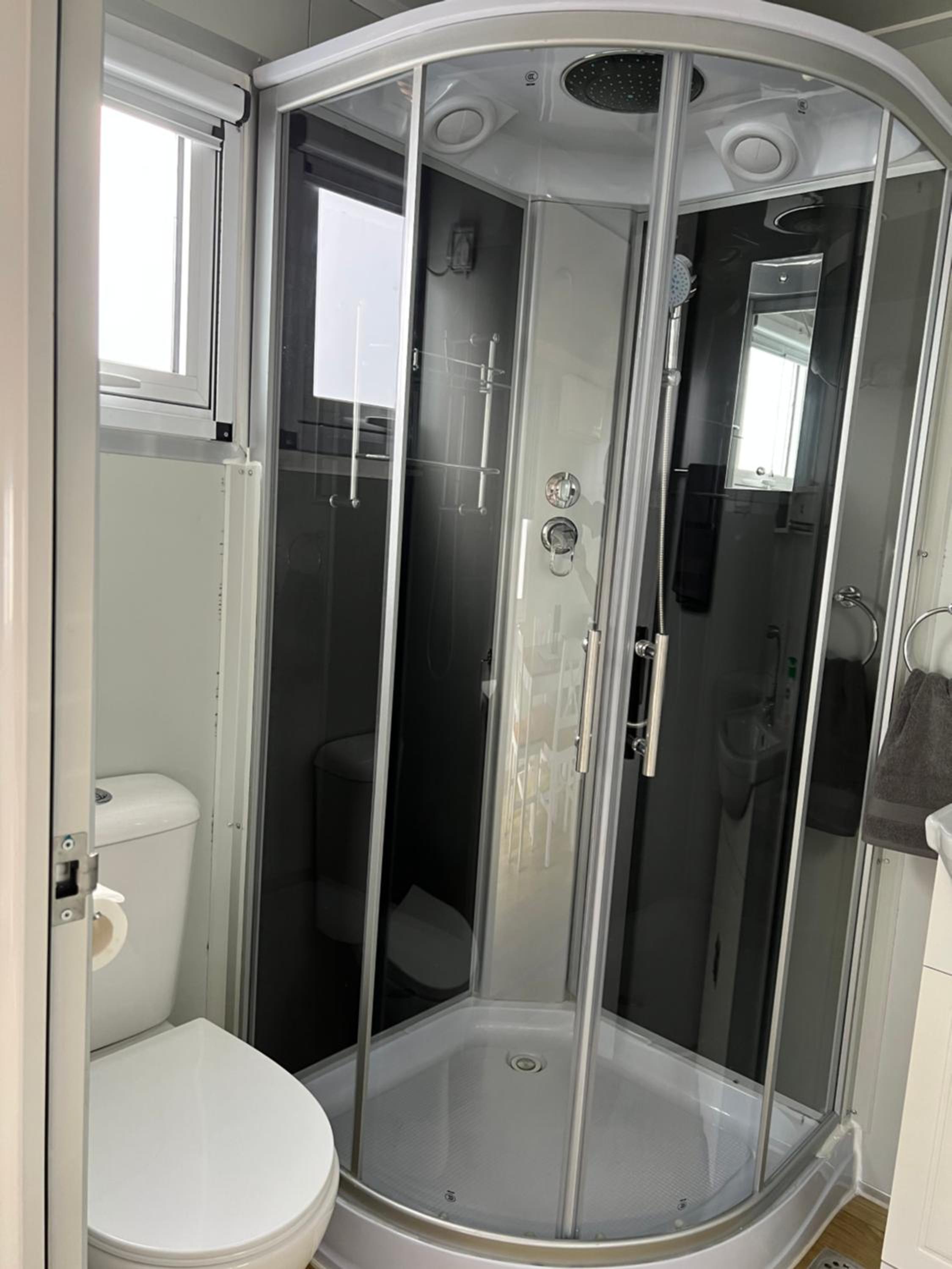 White Cliffs Self Contained Cabin Accommodation