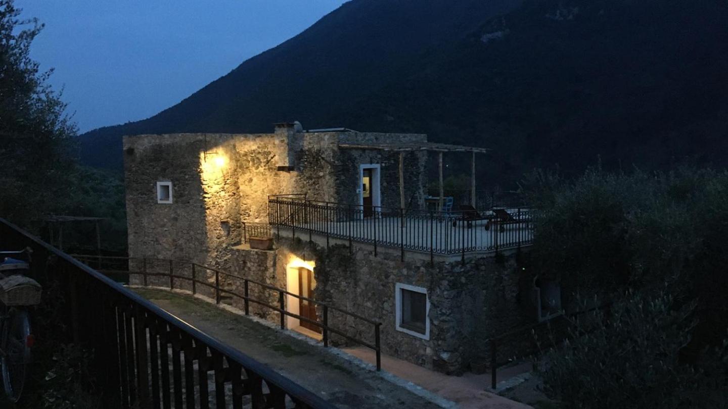 Agriturismo LE CASE ROTTE view 3
