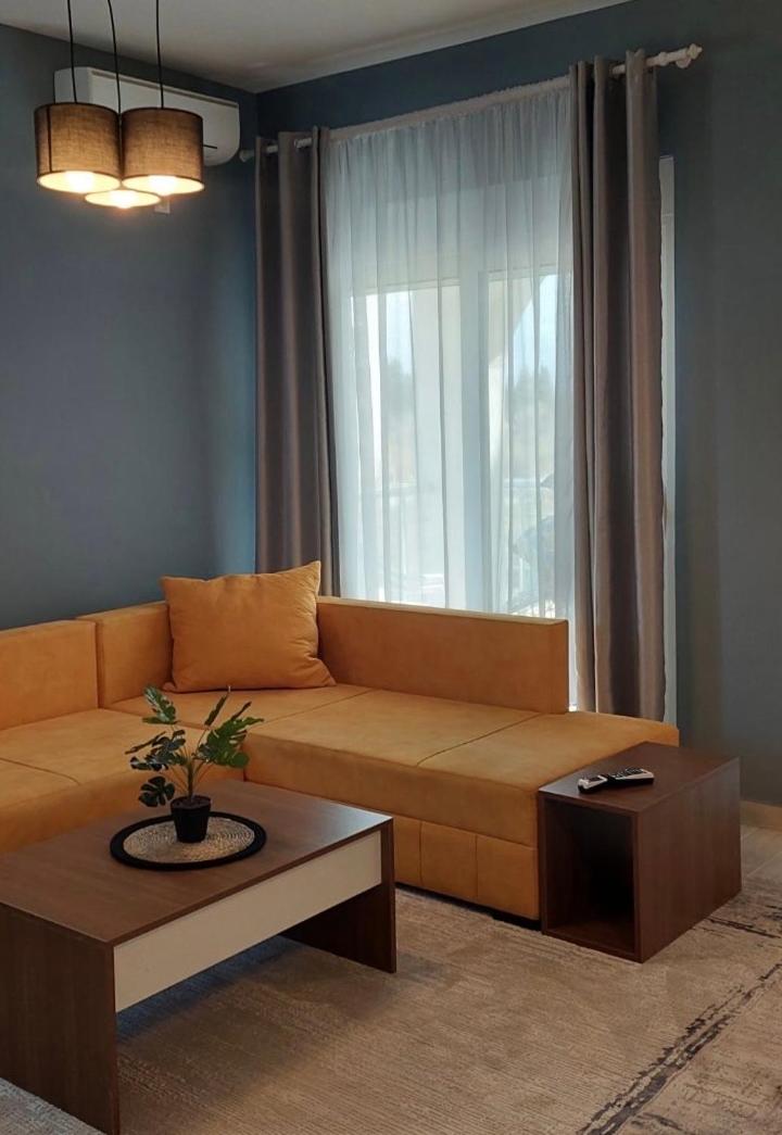 Long Beach Apartment view 4