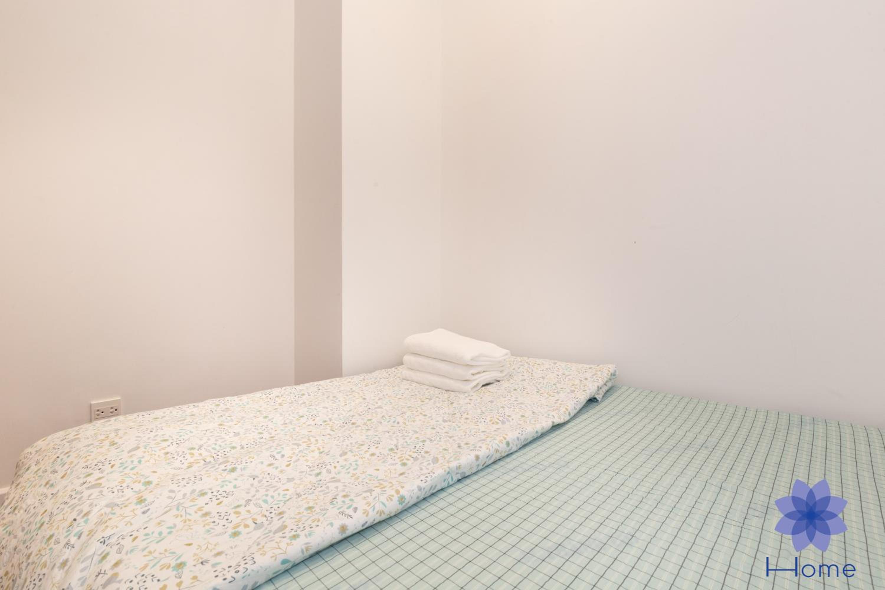 Home, Cosy&Luxury Apartment - 5mins to Airport, Free Pool&Gym, Airport Pick up Service
