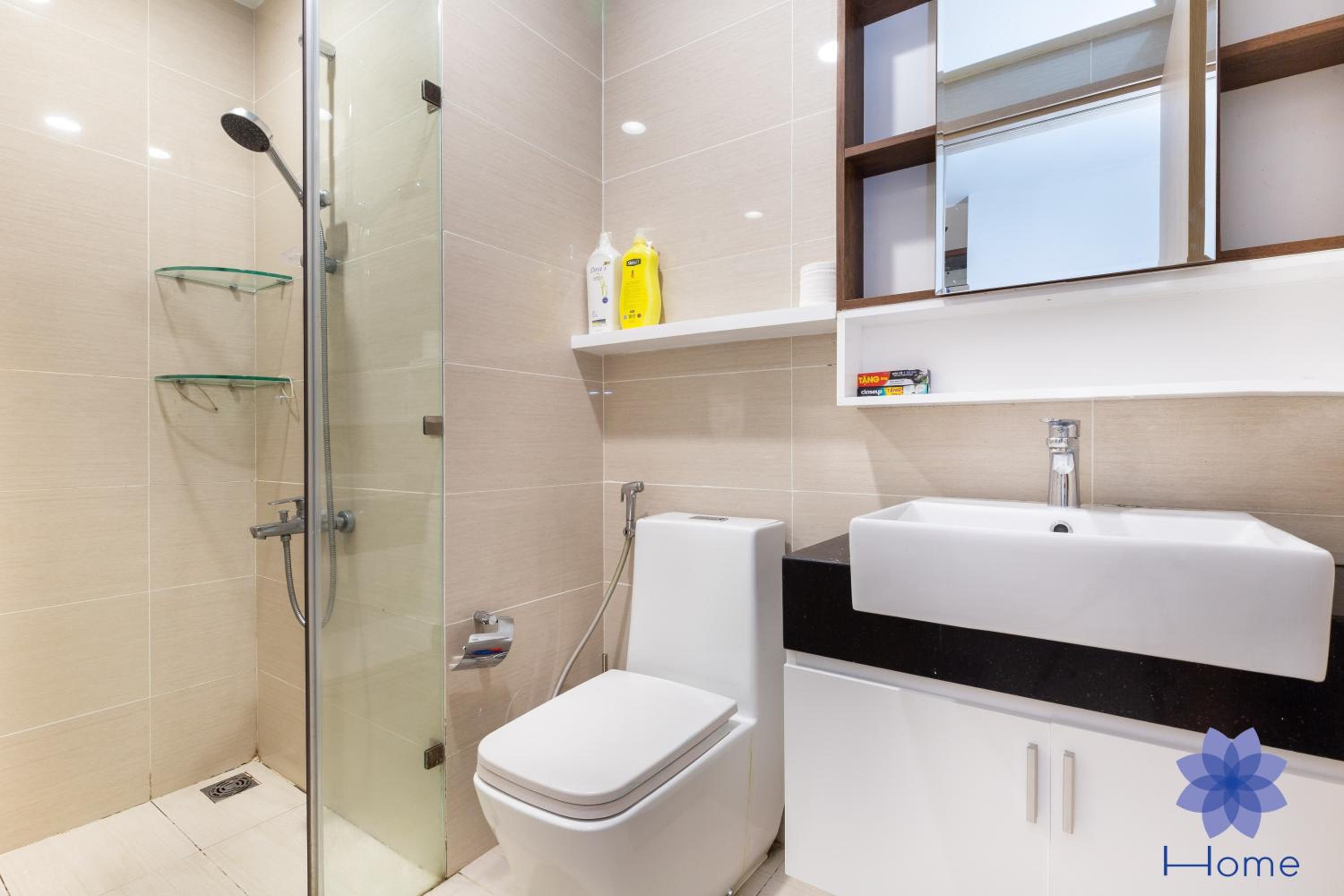 Home, Cosy&Luxury Apartment - 5mins to Airport, Free Pool&Gym, Airport Pick up Service