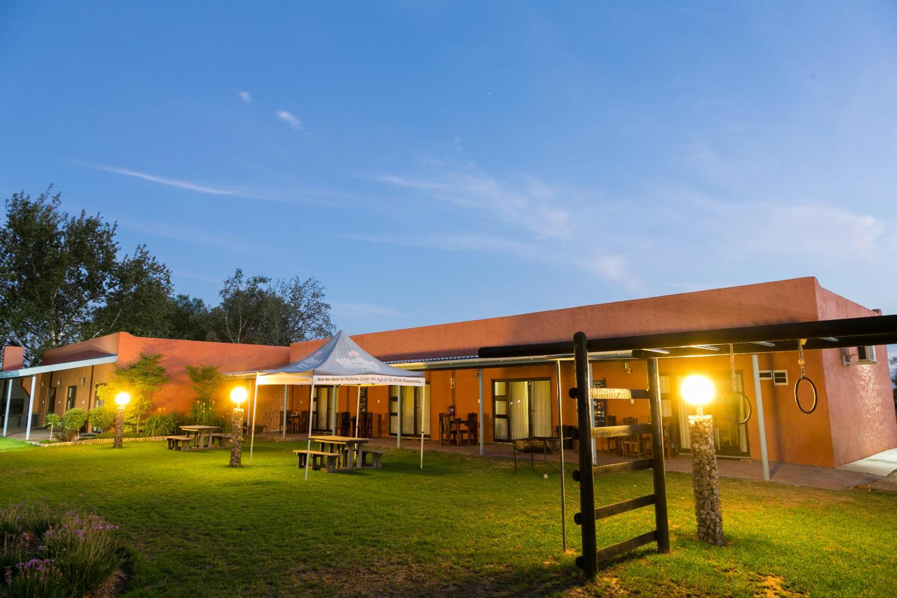 Culdesac Guesthouse Oudtshoorn view 2
