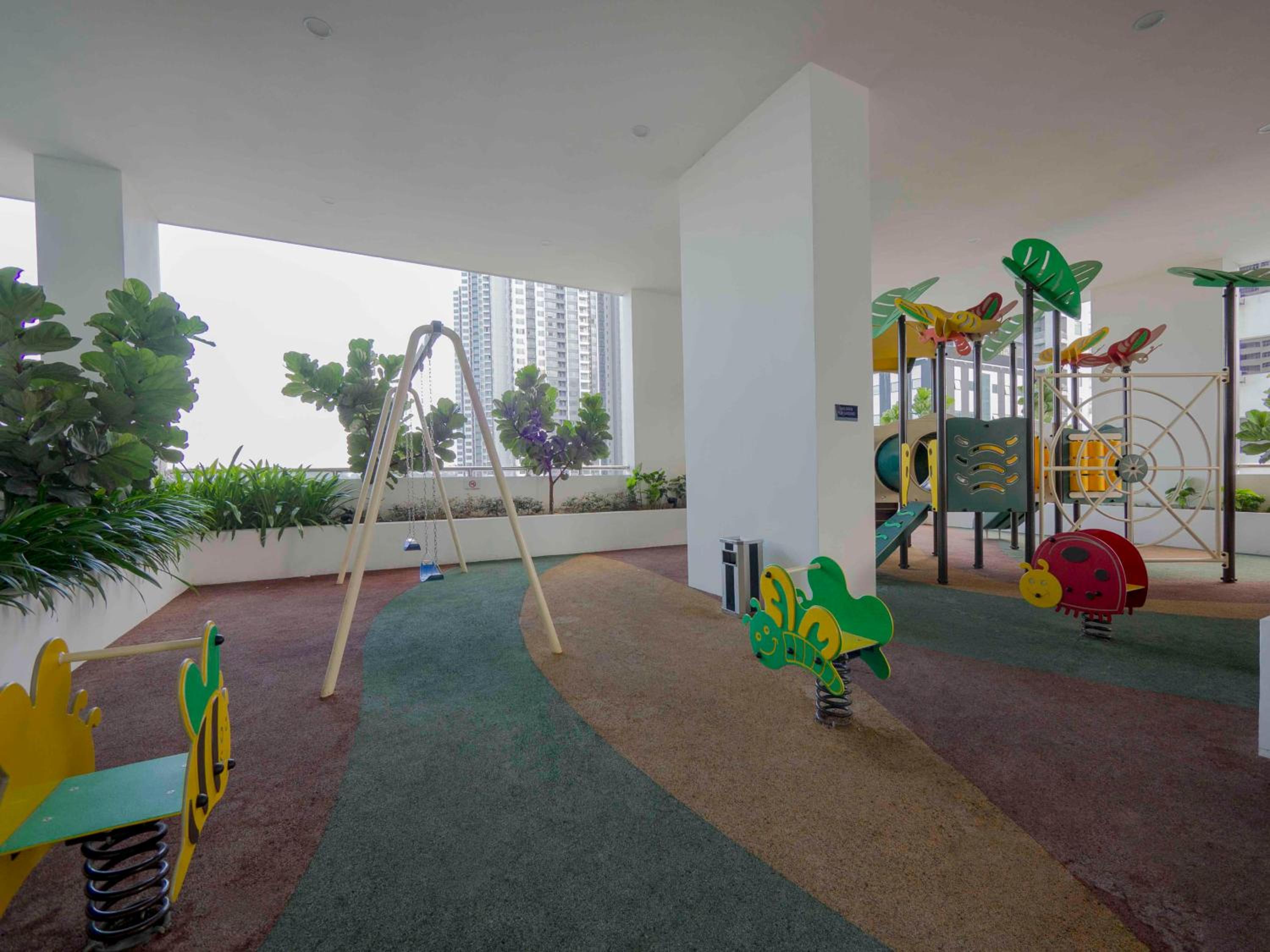 Artsy Homestay in JB Town Center Near FoodCourt, Malls & Grocery