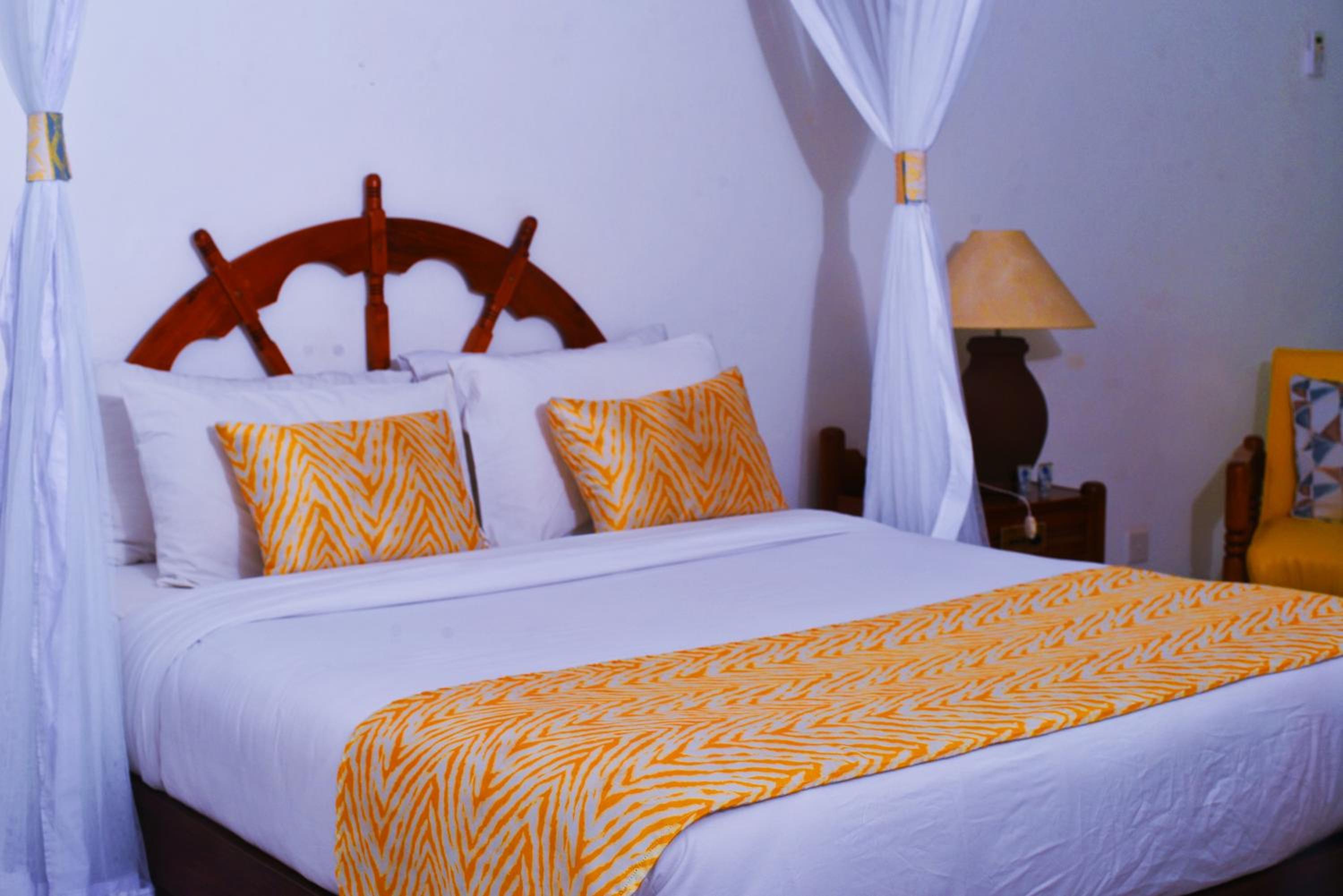 Plaza Beach Hotel