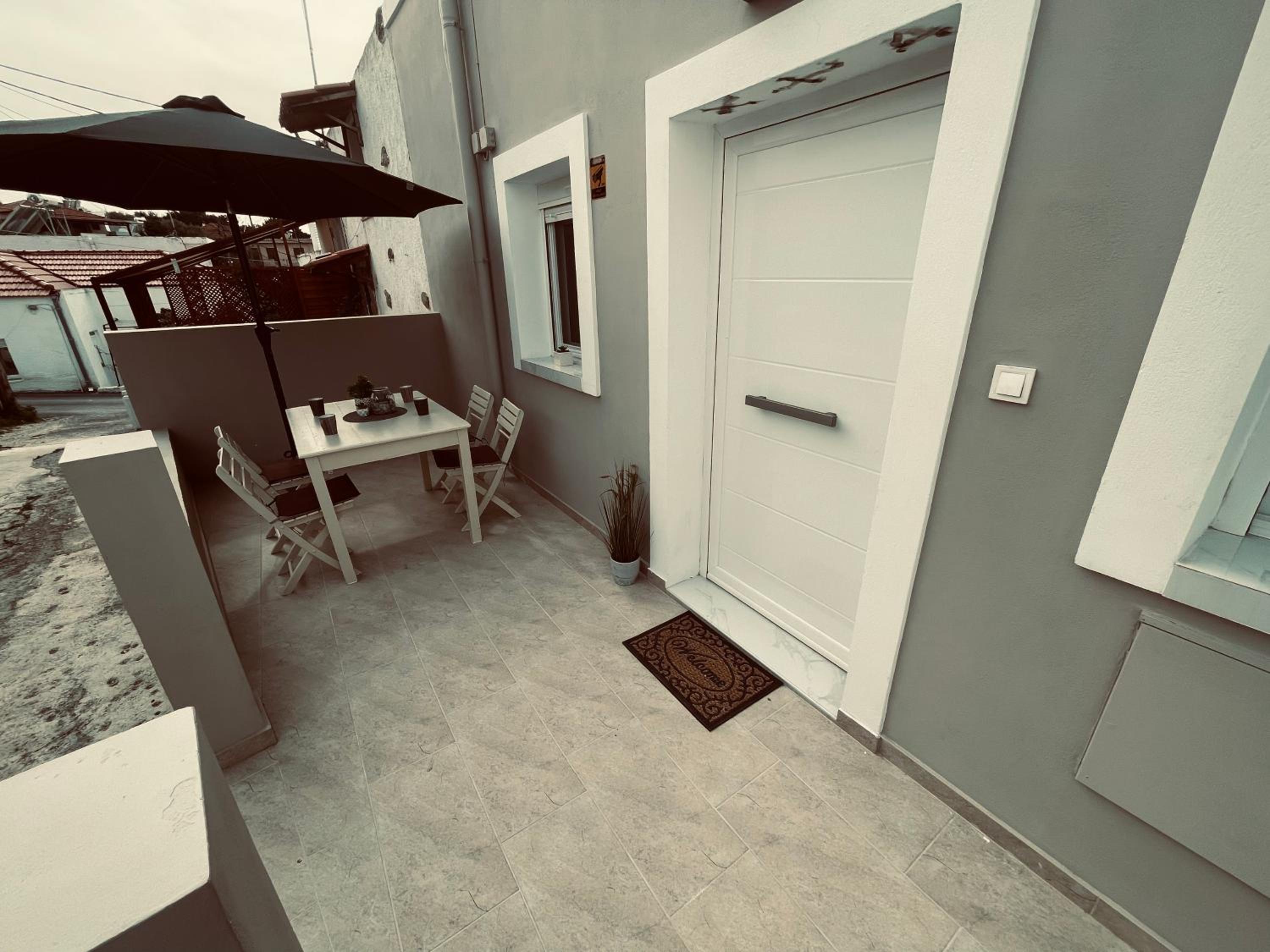 Elli’s House view 4