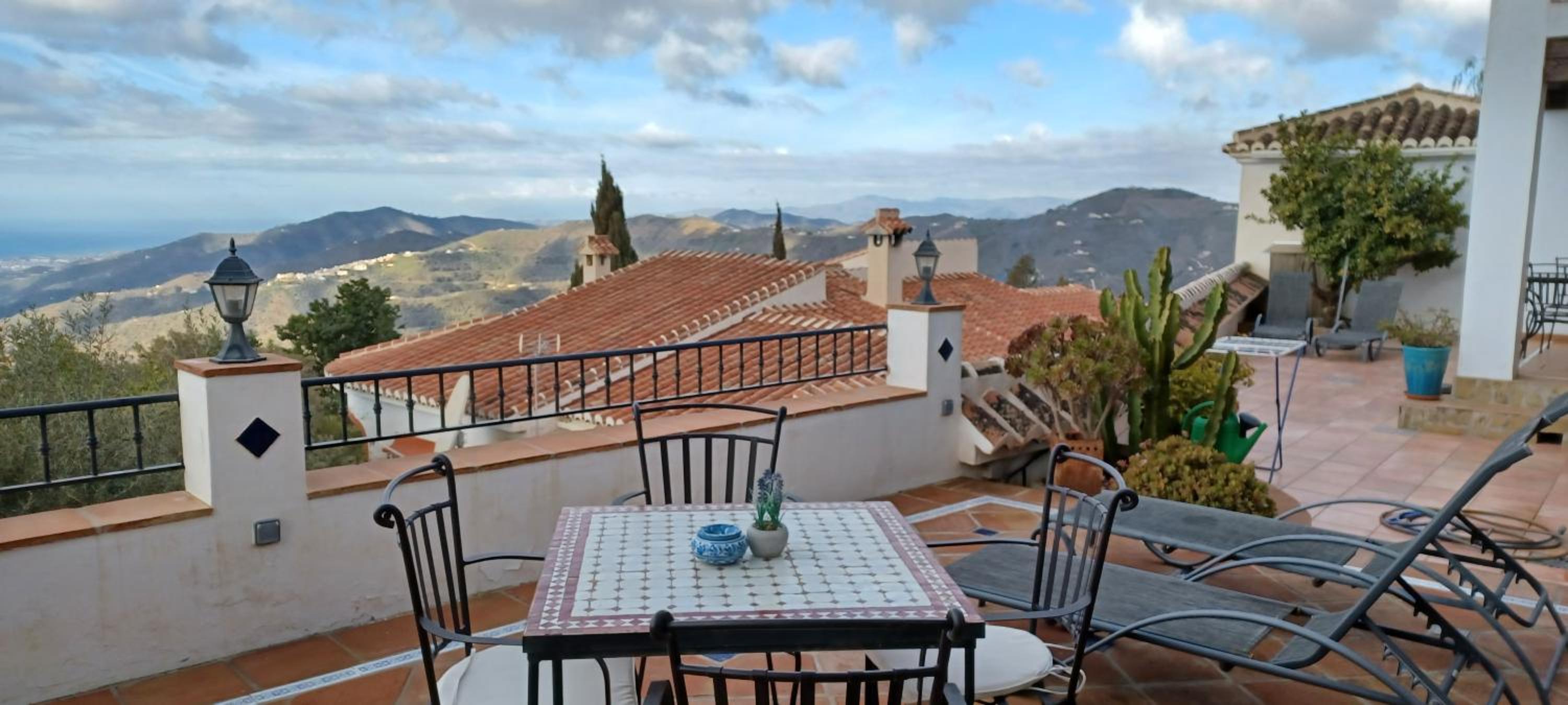 Casa Roble B&B