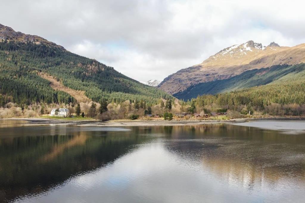 Rossmay House - 4 Bedroom Scottish Villa with waterfront / mountain views view 4