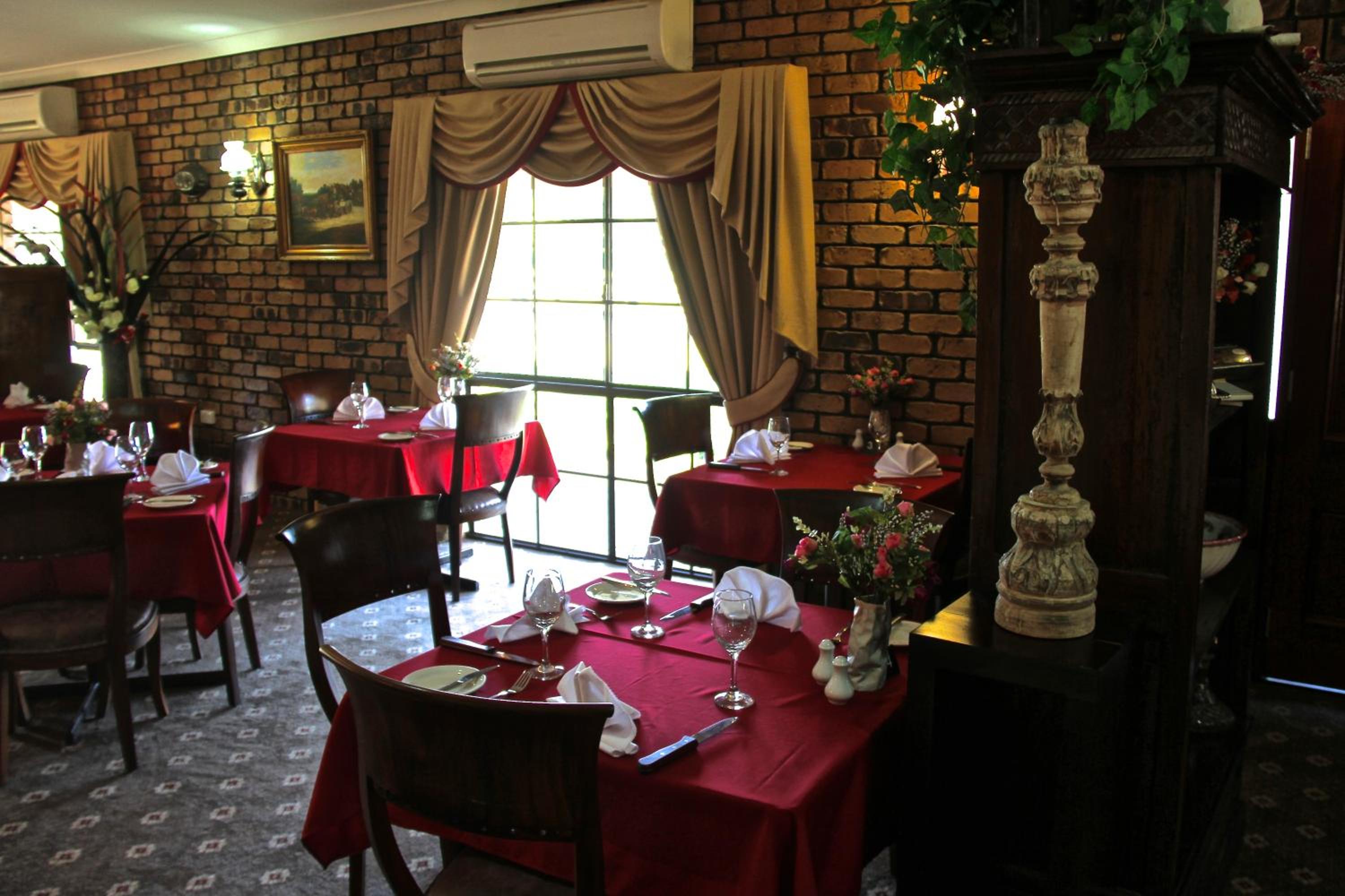 Overlander Homestead Motel
