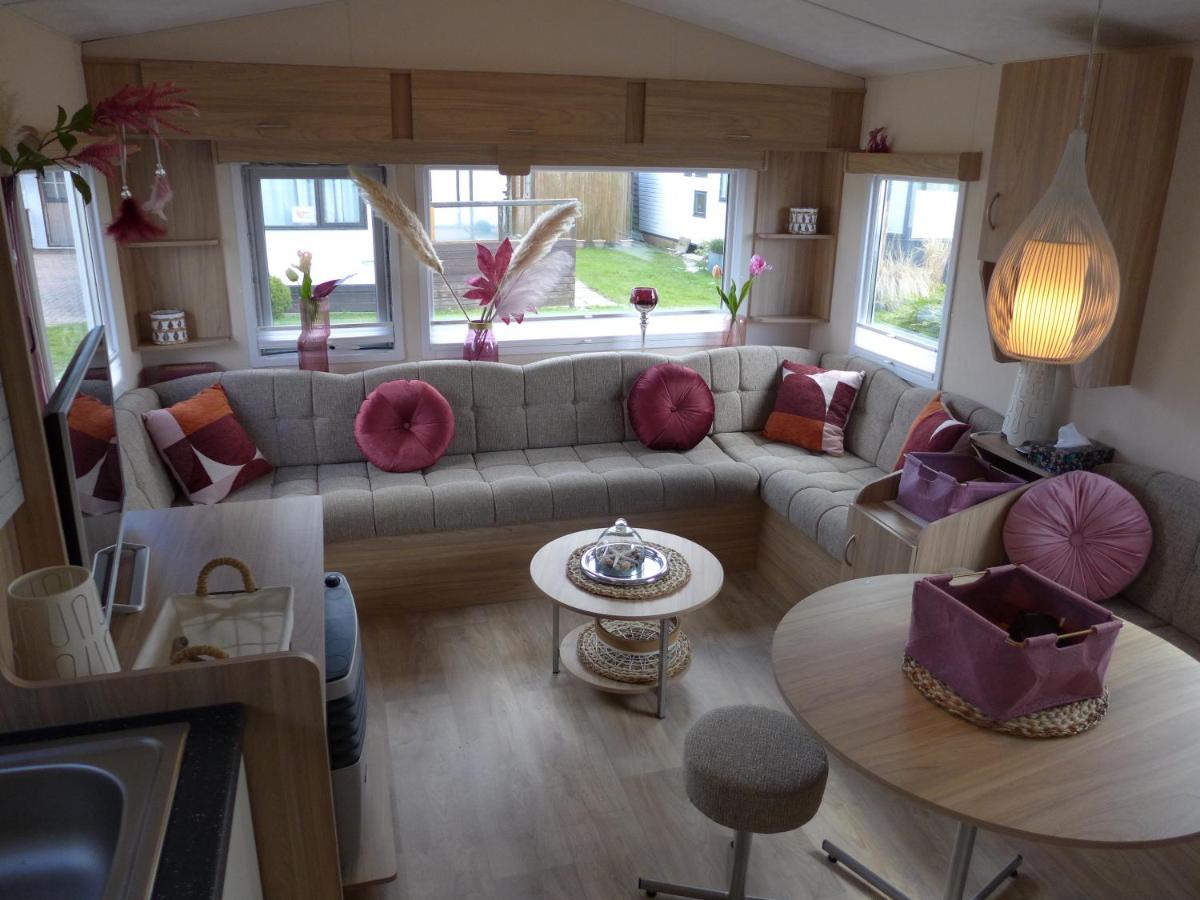 Family Home Grill, Beach, Relax - WORKUM view 4