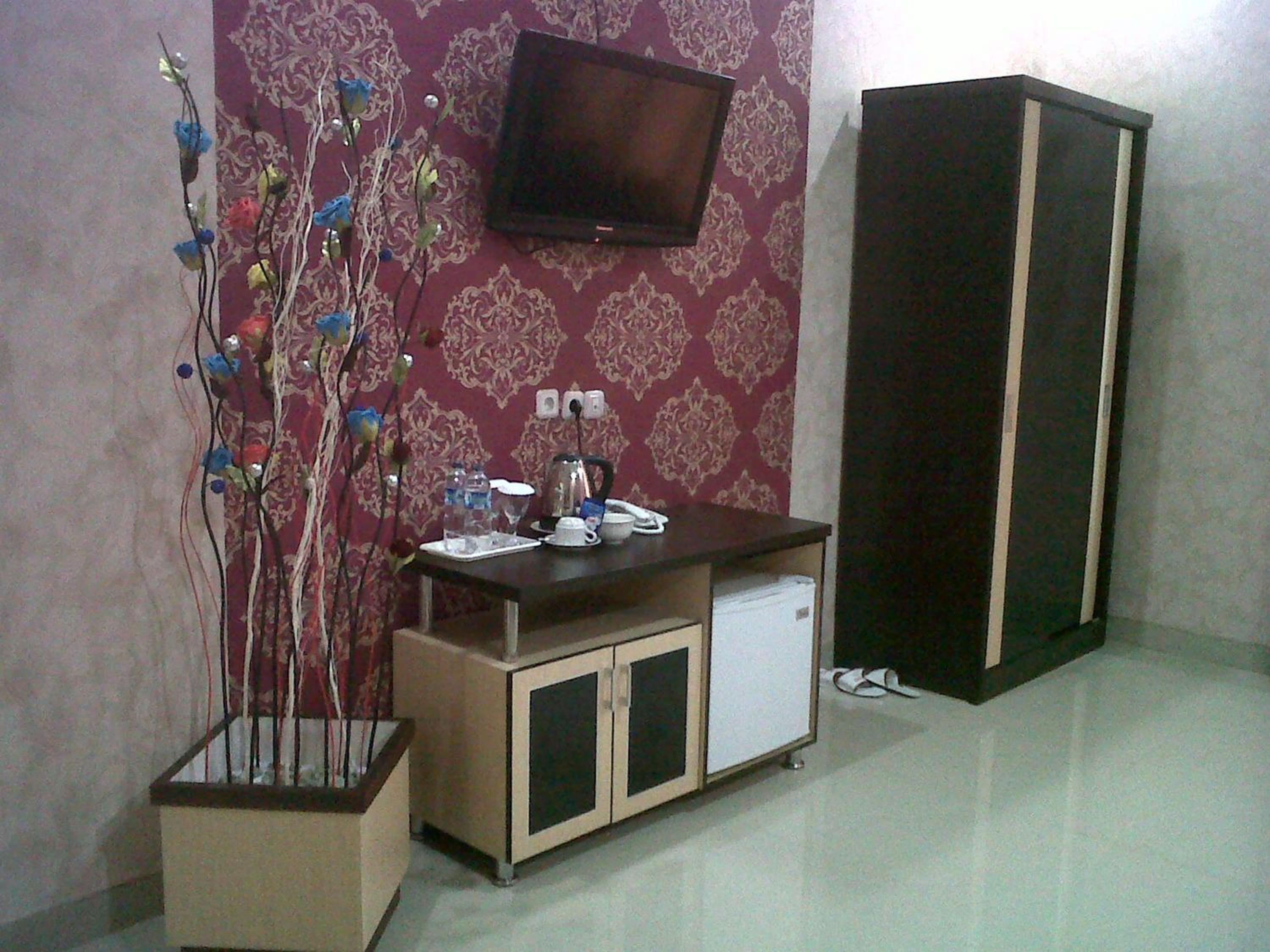 RedDoorz Syariah near RSUD Ainun Habibie Gorontalo