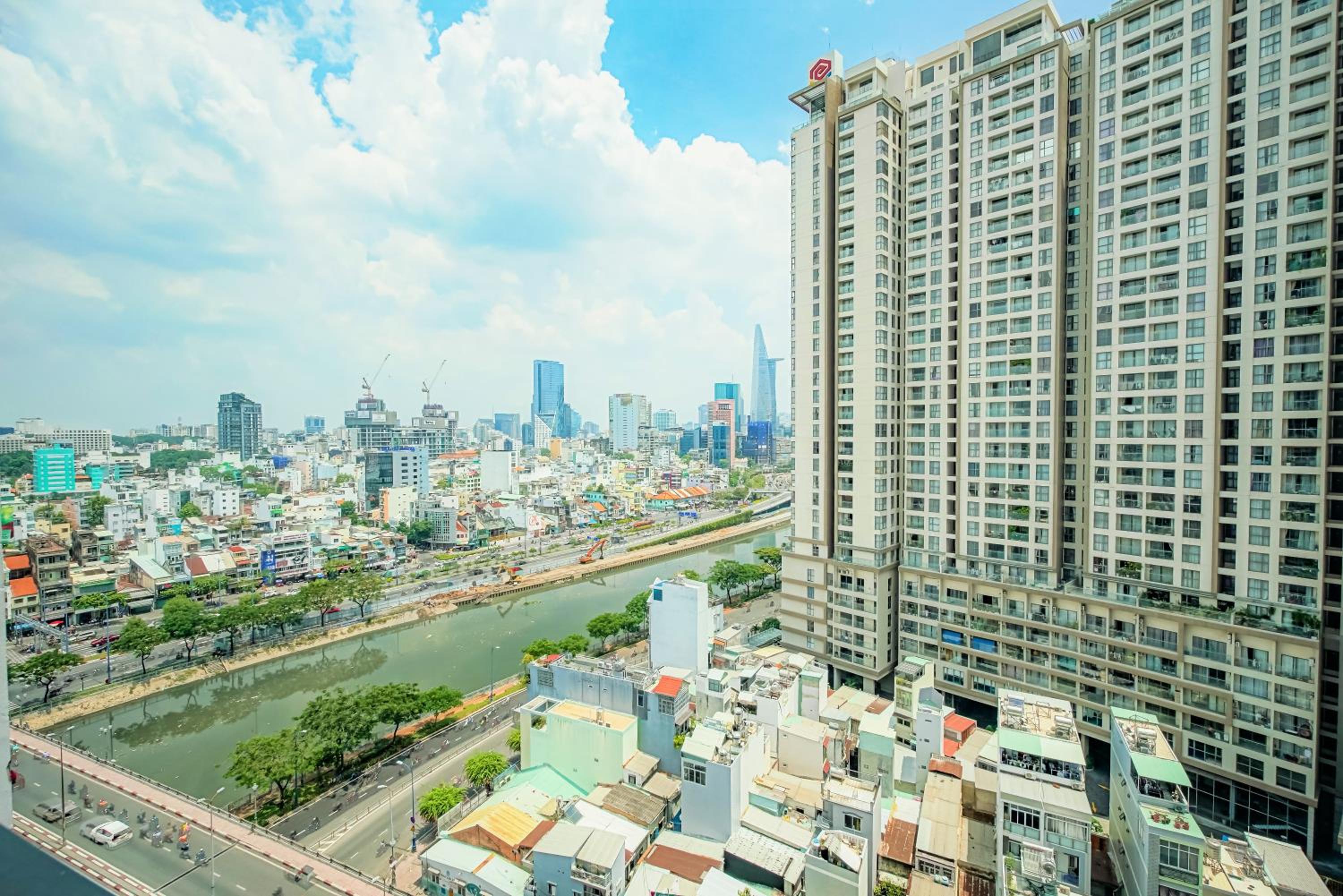 RESidenza Condonium - D1mension & Zenity Tower, SG's Heart & Gym, Pool