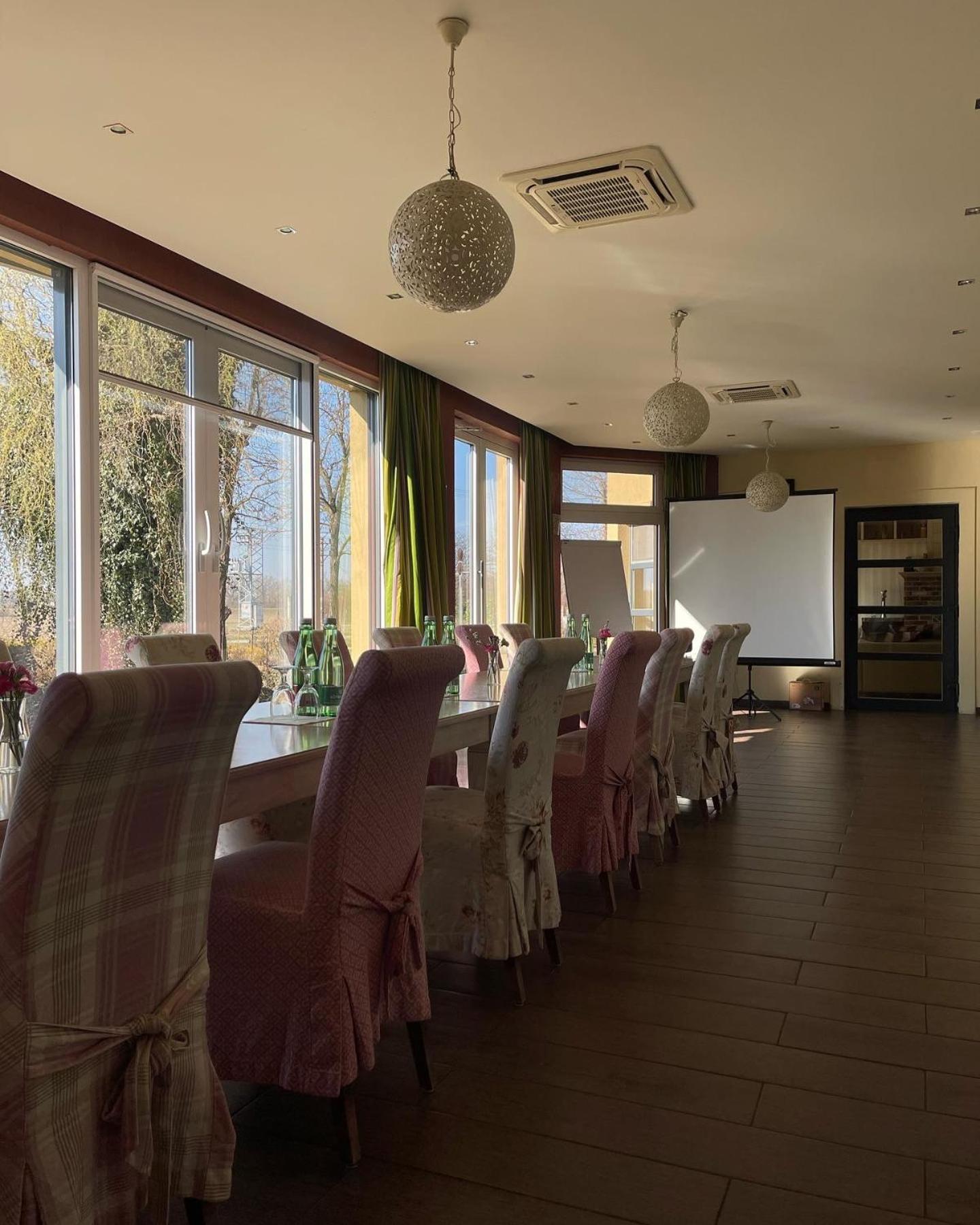 meeting & event spaces
