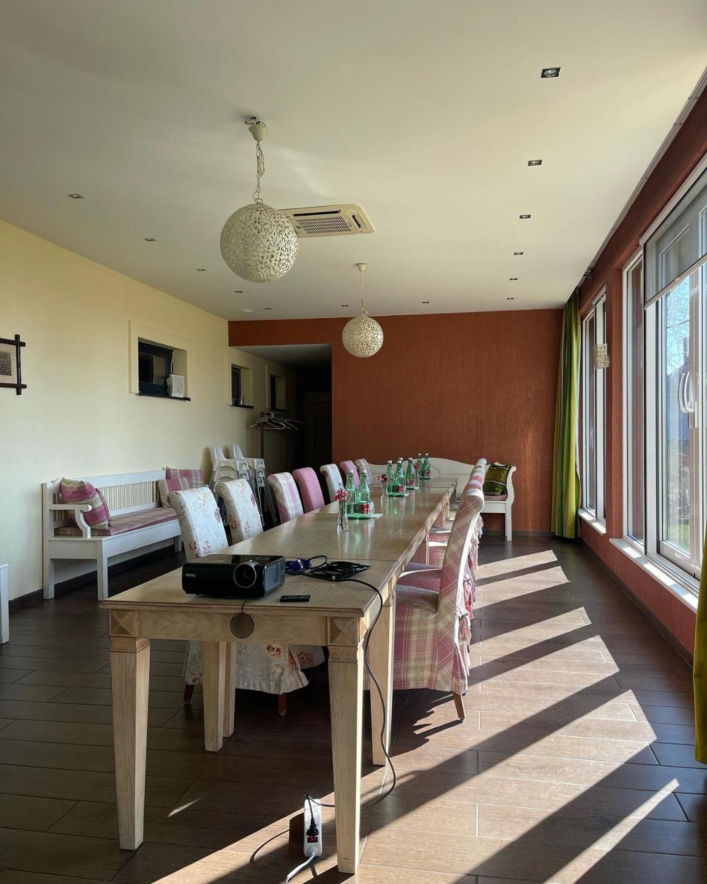 meeting & event spaces