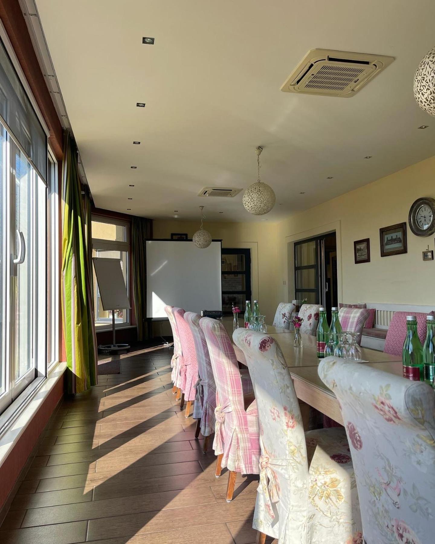 meeting & event spaces