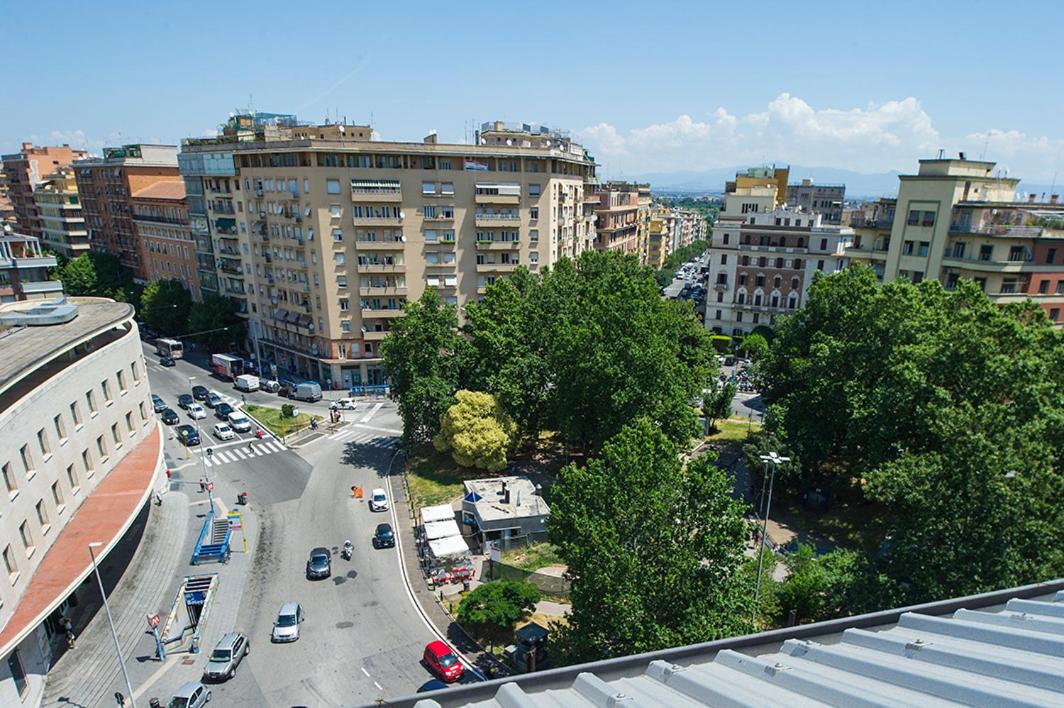 Central Appartment Piazza Bologna RM Perris House