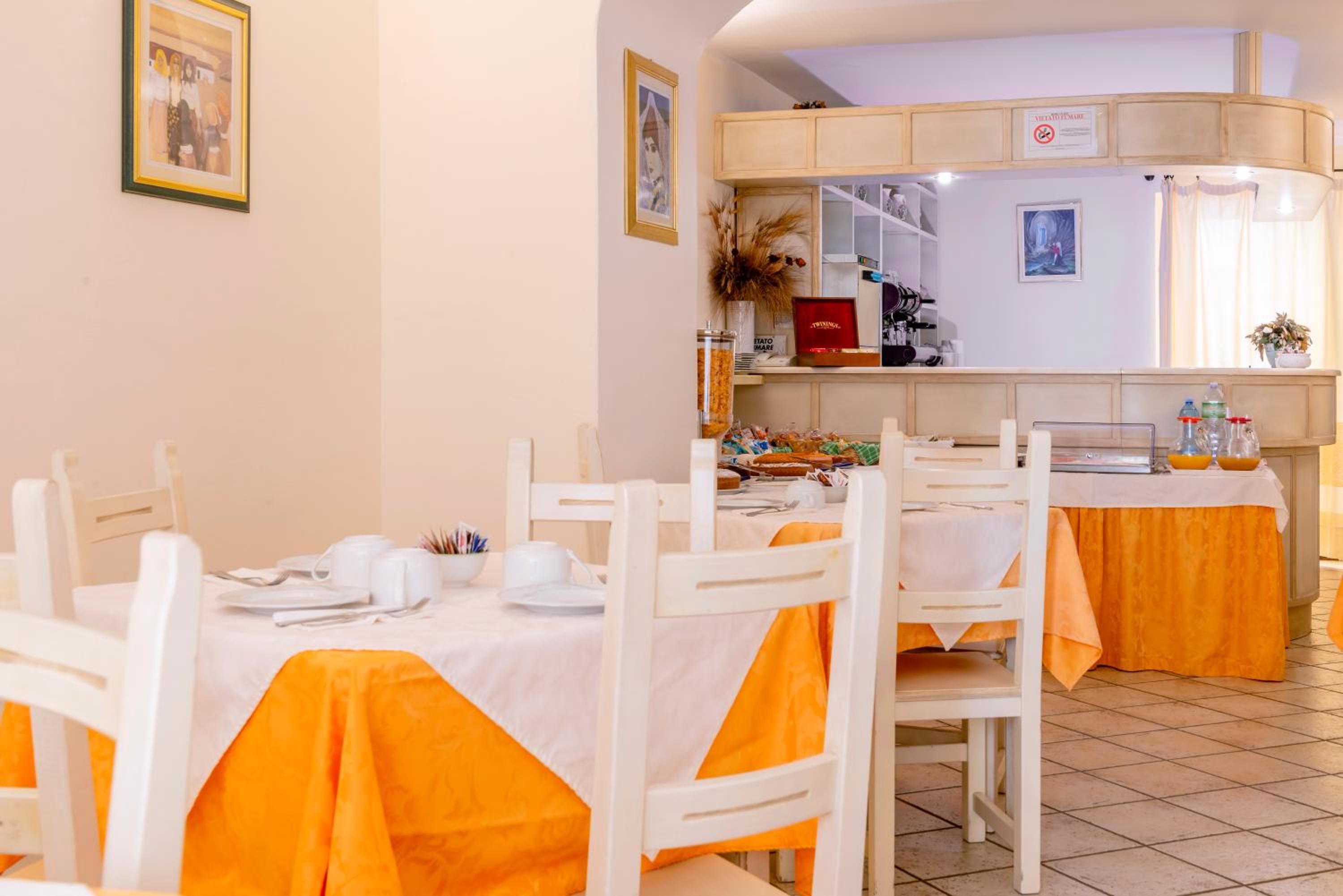 Hotel Cavour photo 24 of 42