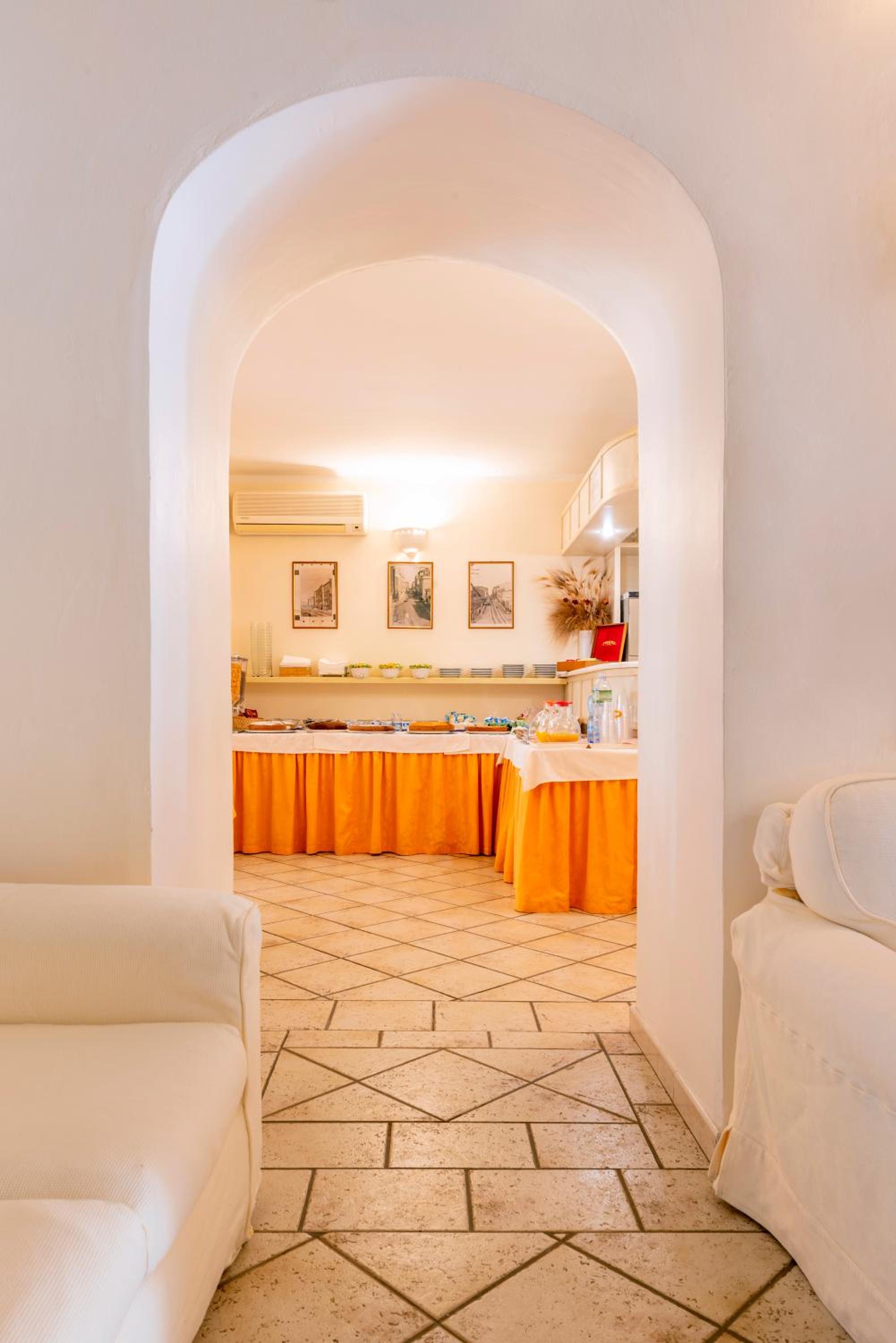 Hotel Cavour photo 36 of 42