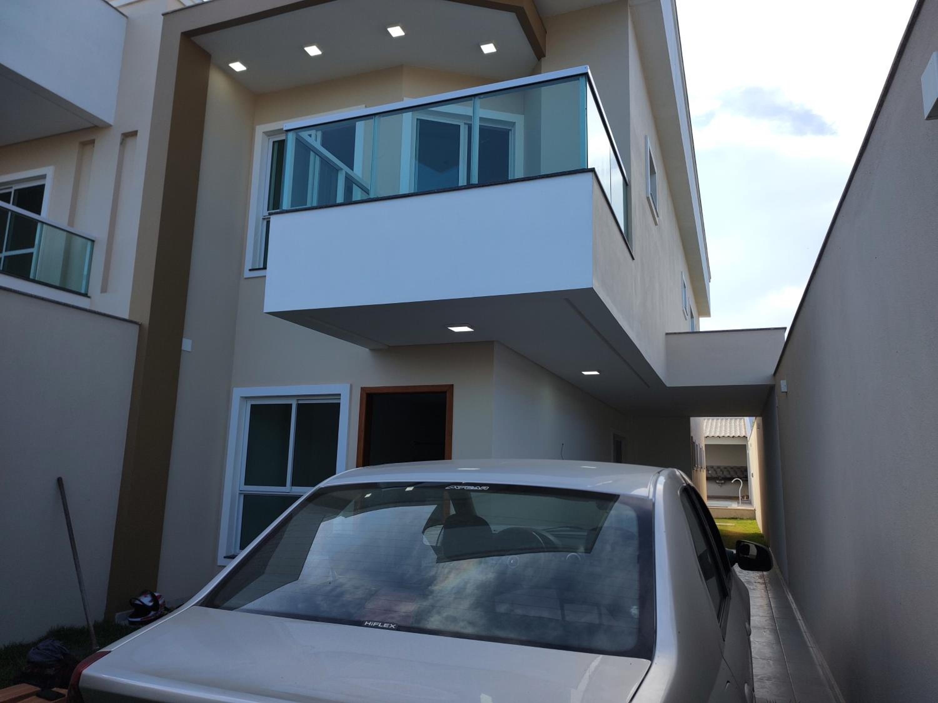 Ivana Imoveis - Casa com Piscina na Praia do Morro á 2 minutos da praia