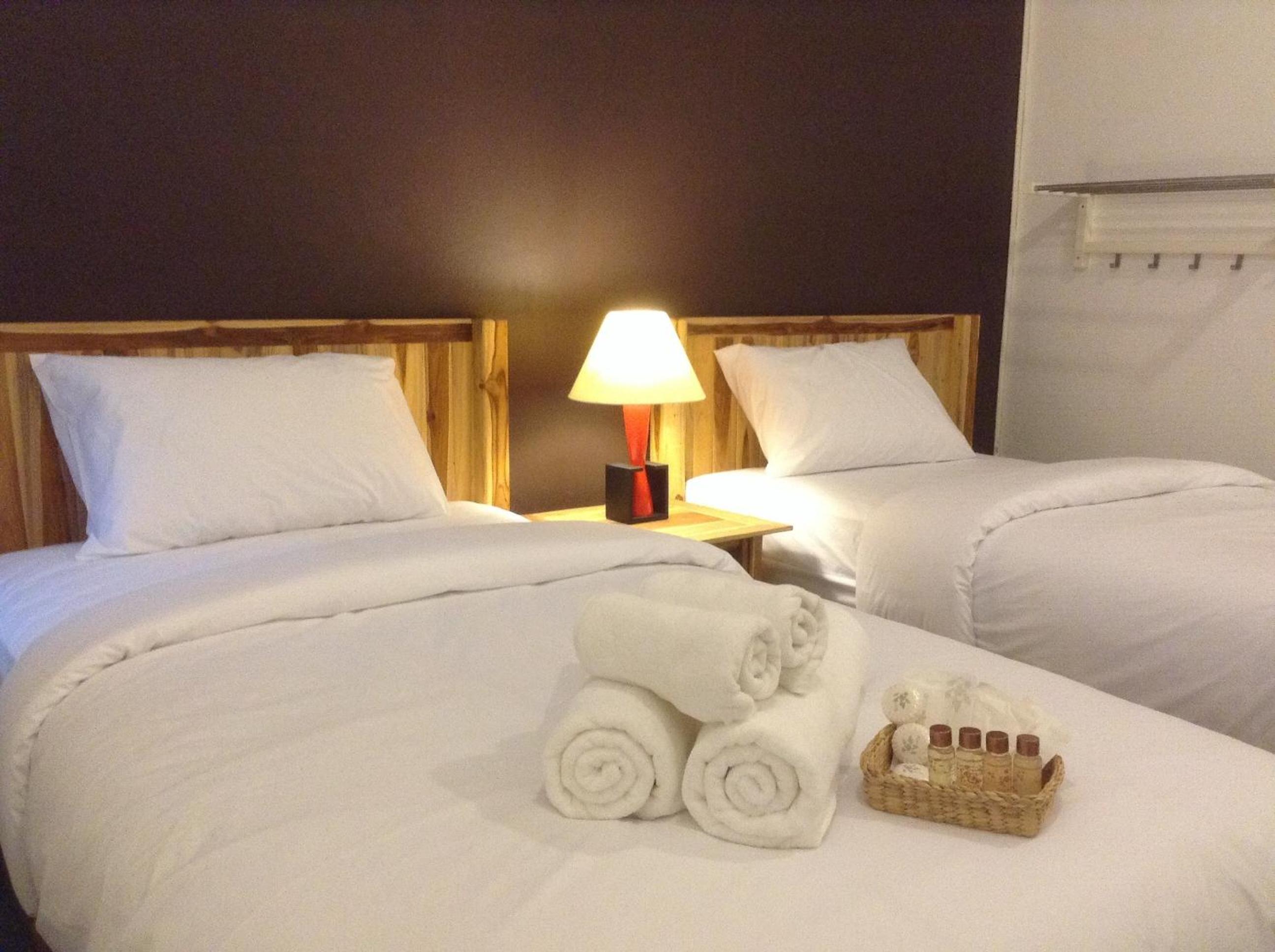 Space Ben Guest House @ Muangkao
