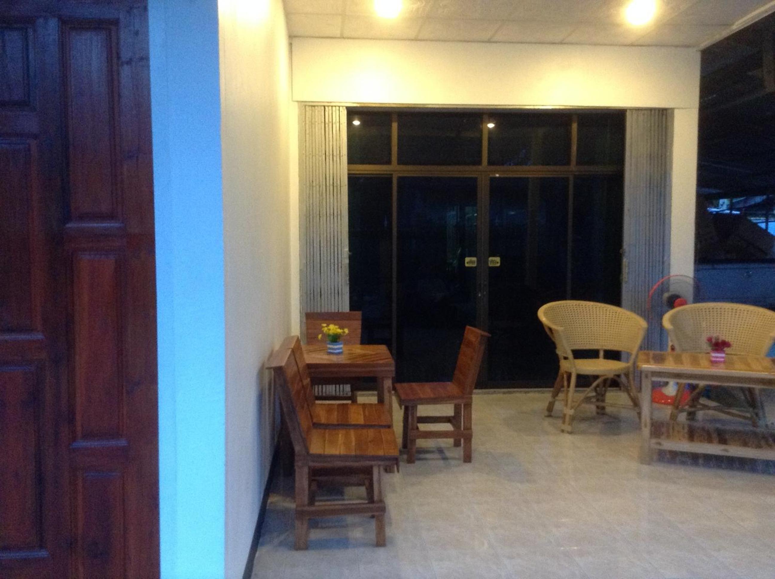 Space Ben Guest House @ Muangkao