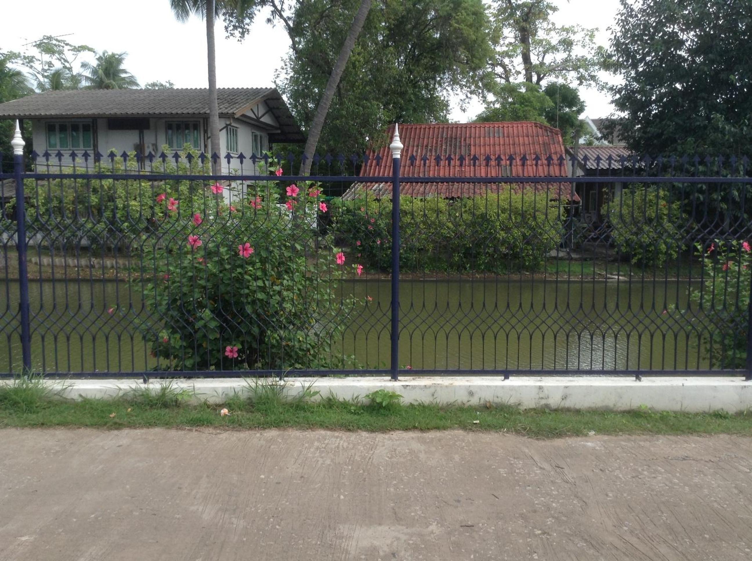 Space Ben Guest House @ Muangkao
