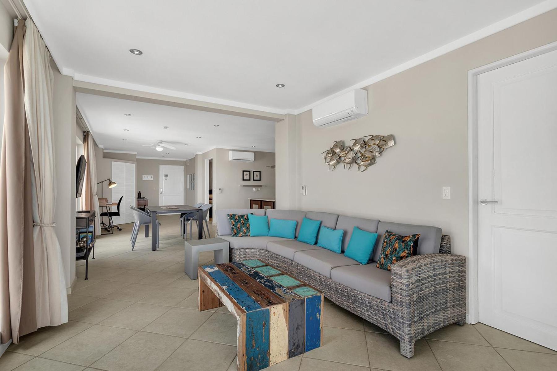 Den Laman Condominium Tuna