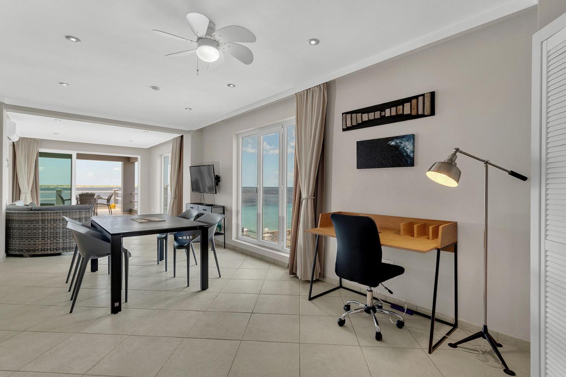Den Laman Condominium Tuna