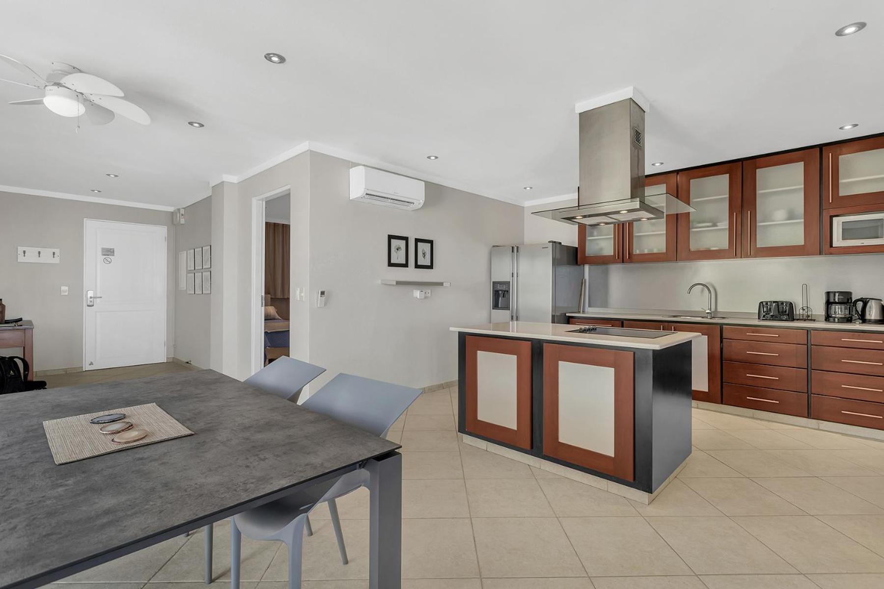 Den Laman Condominium Tuna