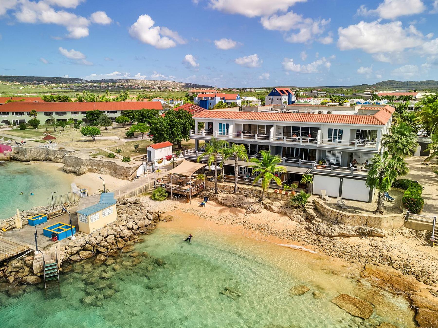 Den Laman Condominium Tuna