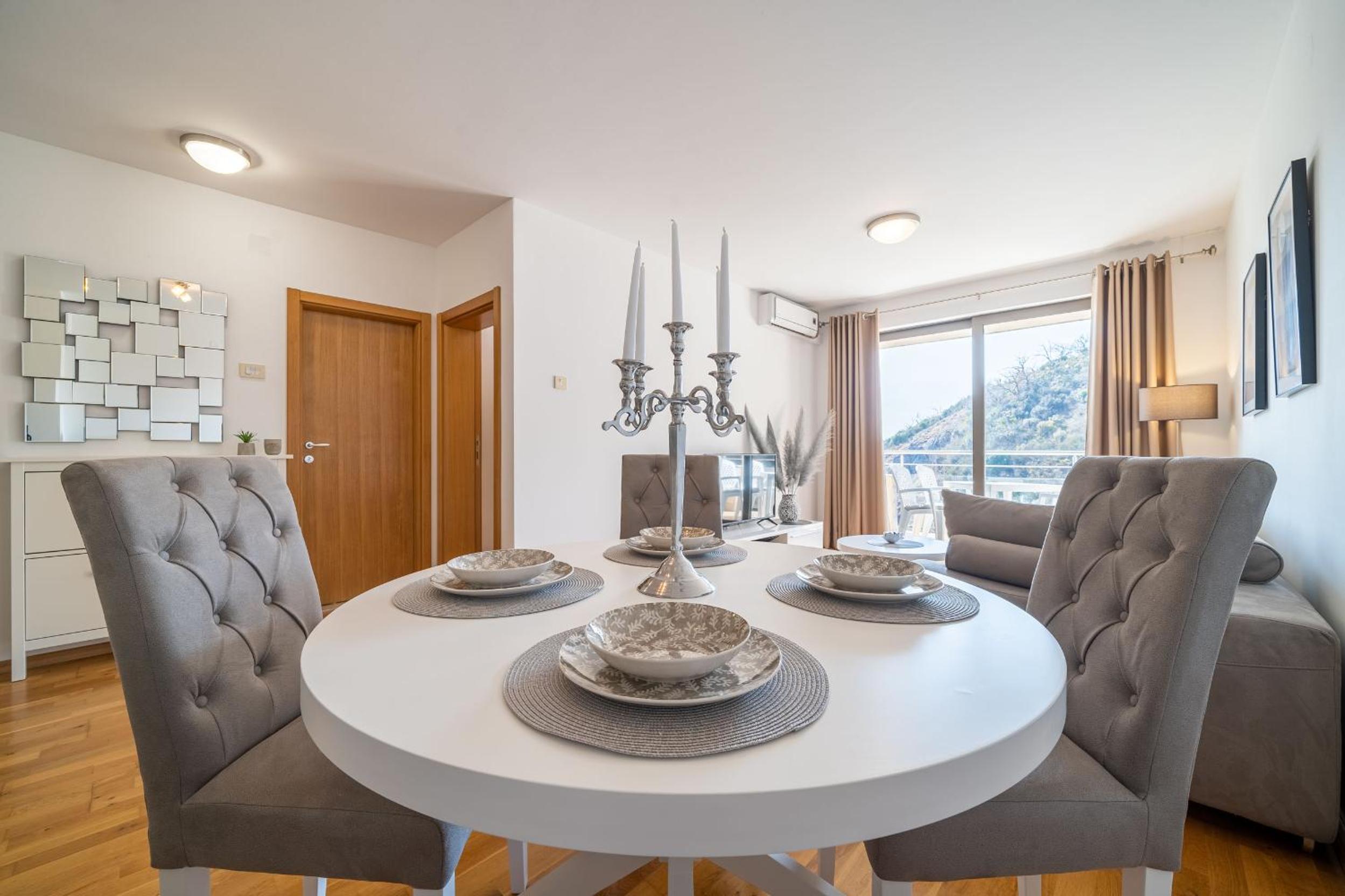 Luxury apartment near beach