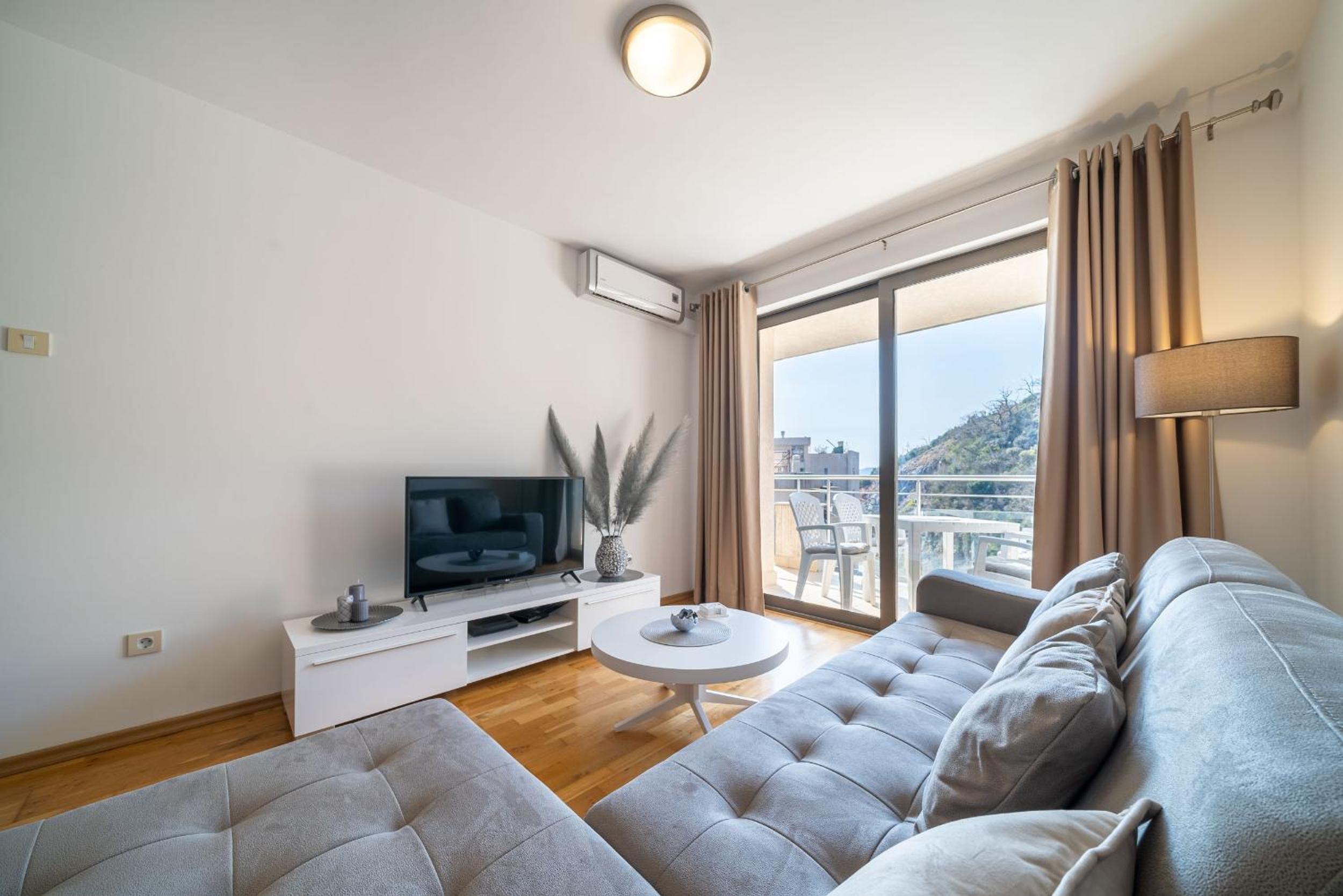 Luxury apartment near beach