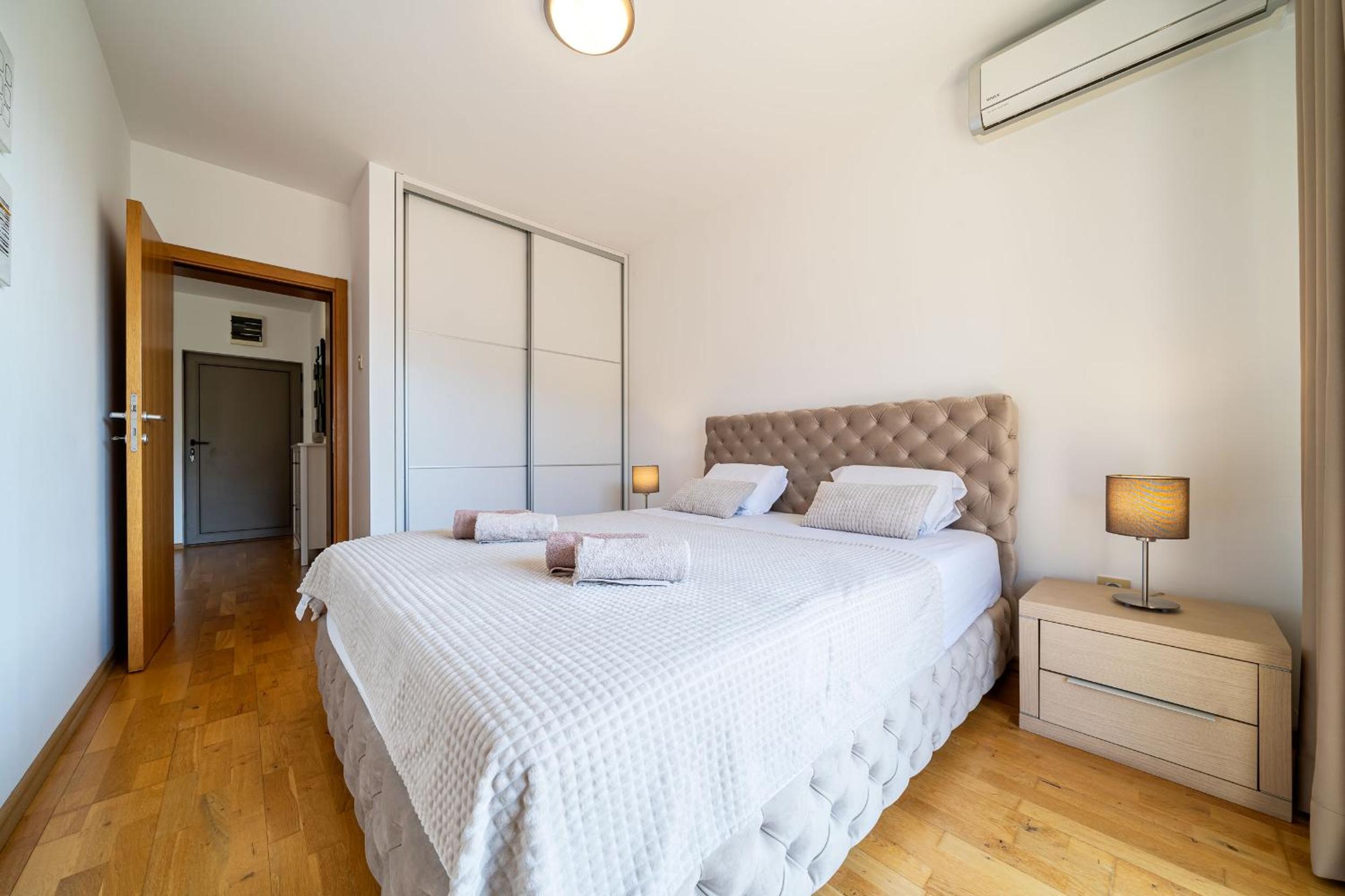 Luxury apartment near beach