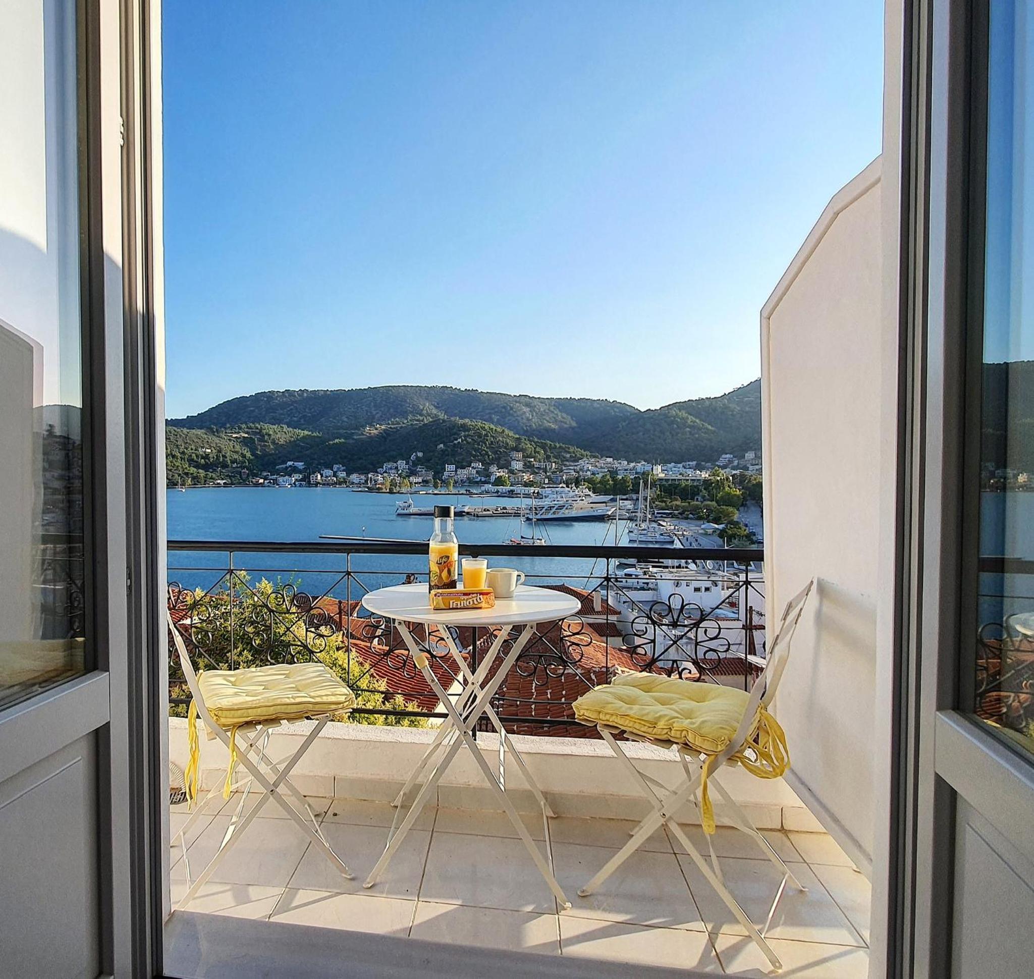 balcony