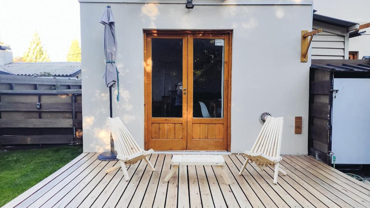 Casa con jardín y cochera ¡A 5 minutos del lago!