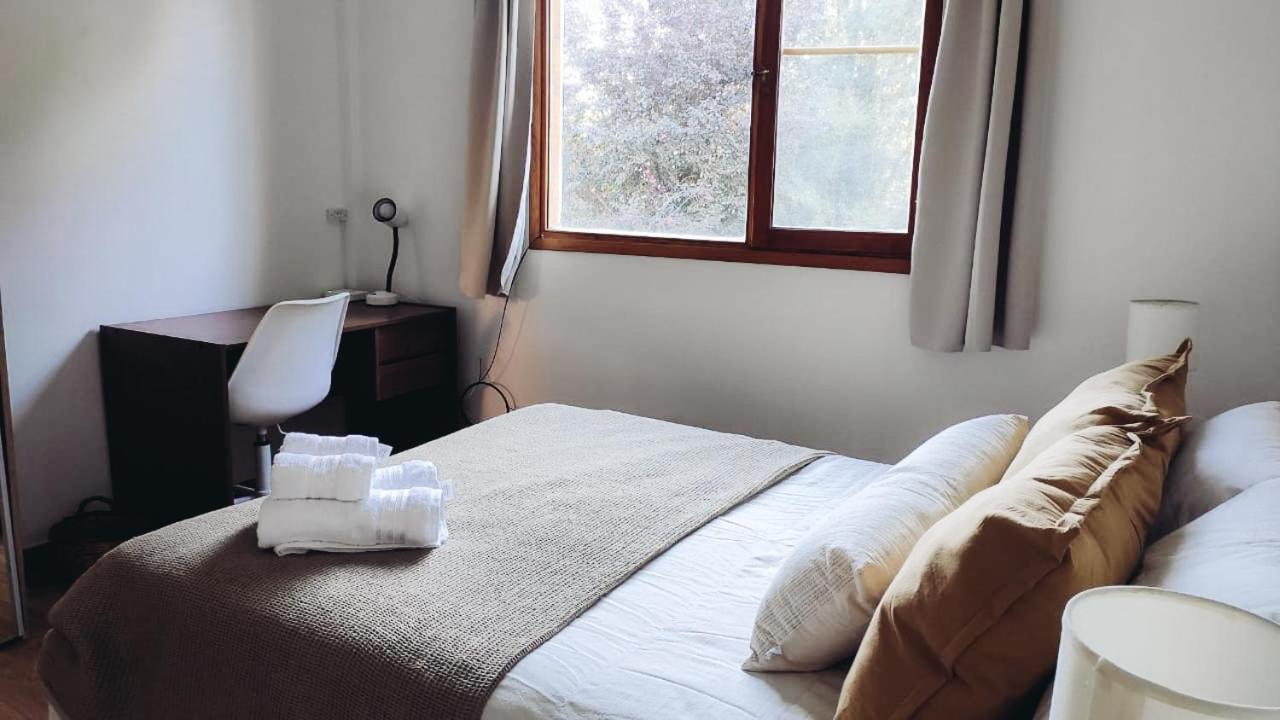Casa con jardín y cochera ¡A 5 minutos del lago!