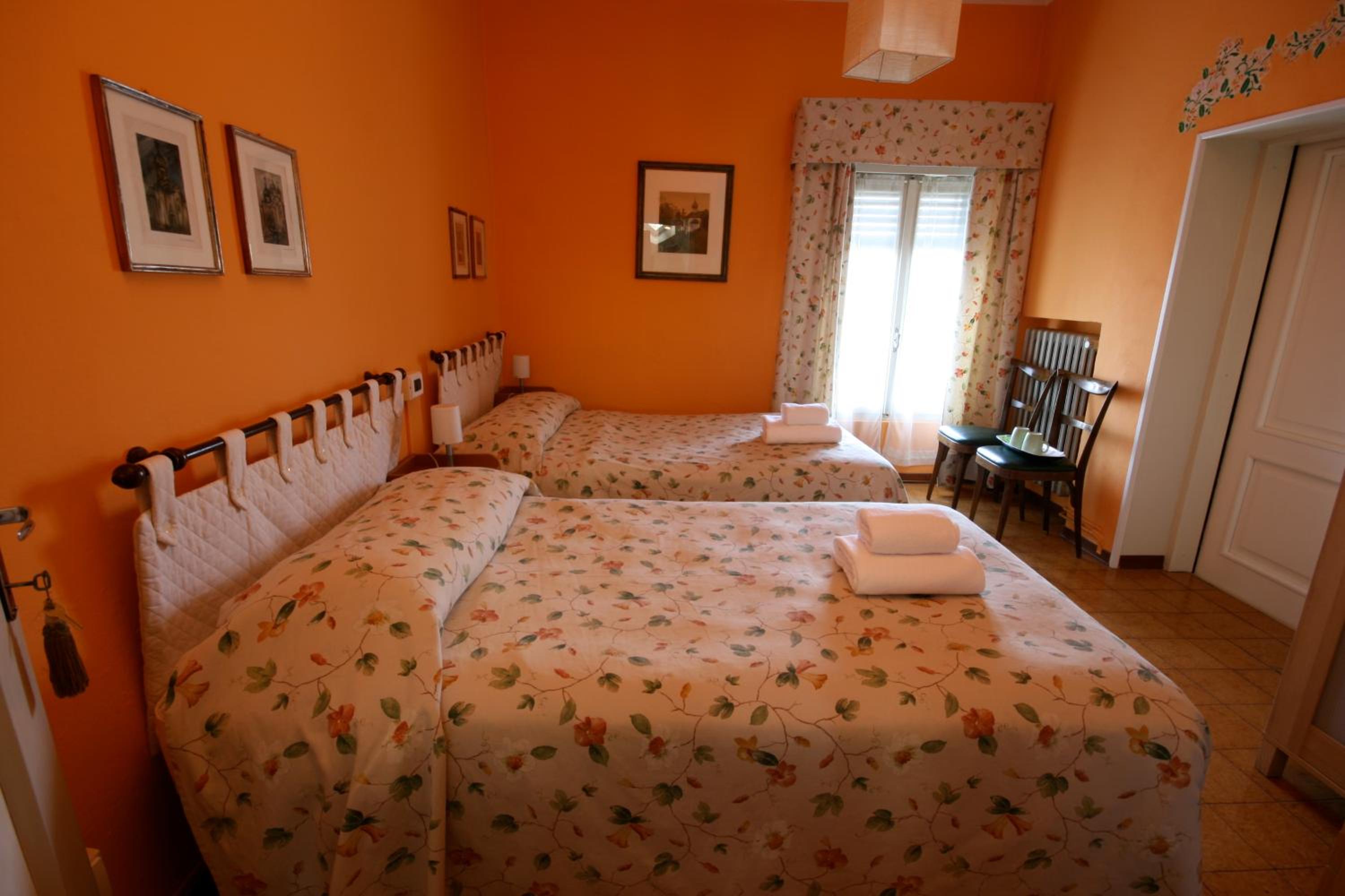 Corte Posta B&B - parcheggio e bagno in camera - sconti per Espositori Mangiari -ideale per Coppie, Soggiorni di lavoro, Viaggiatori interessati a arte e c view 2