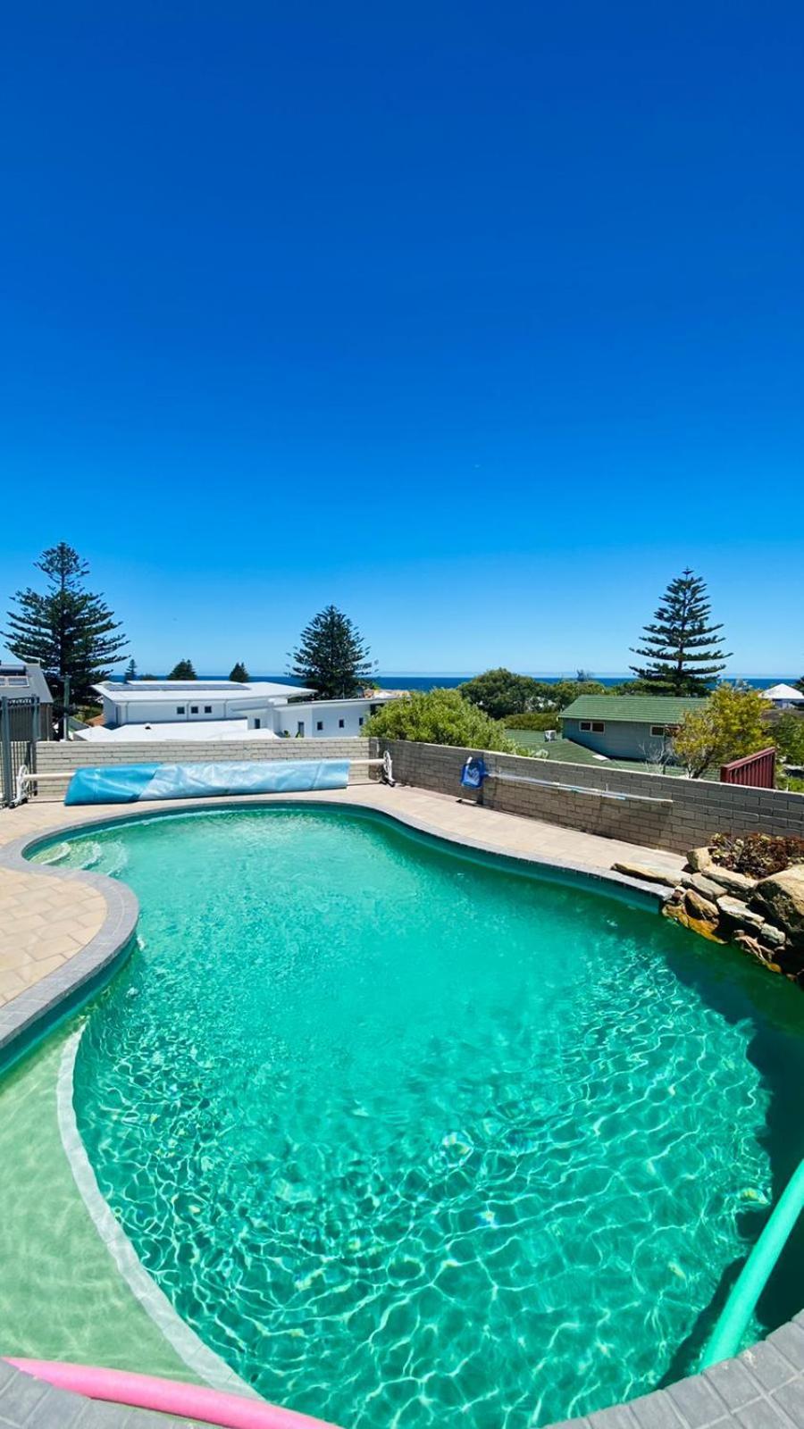 Mullaloo B & B