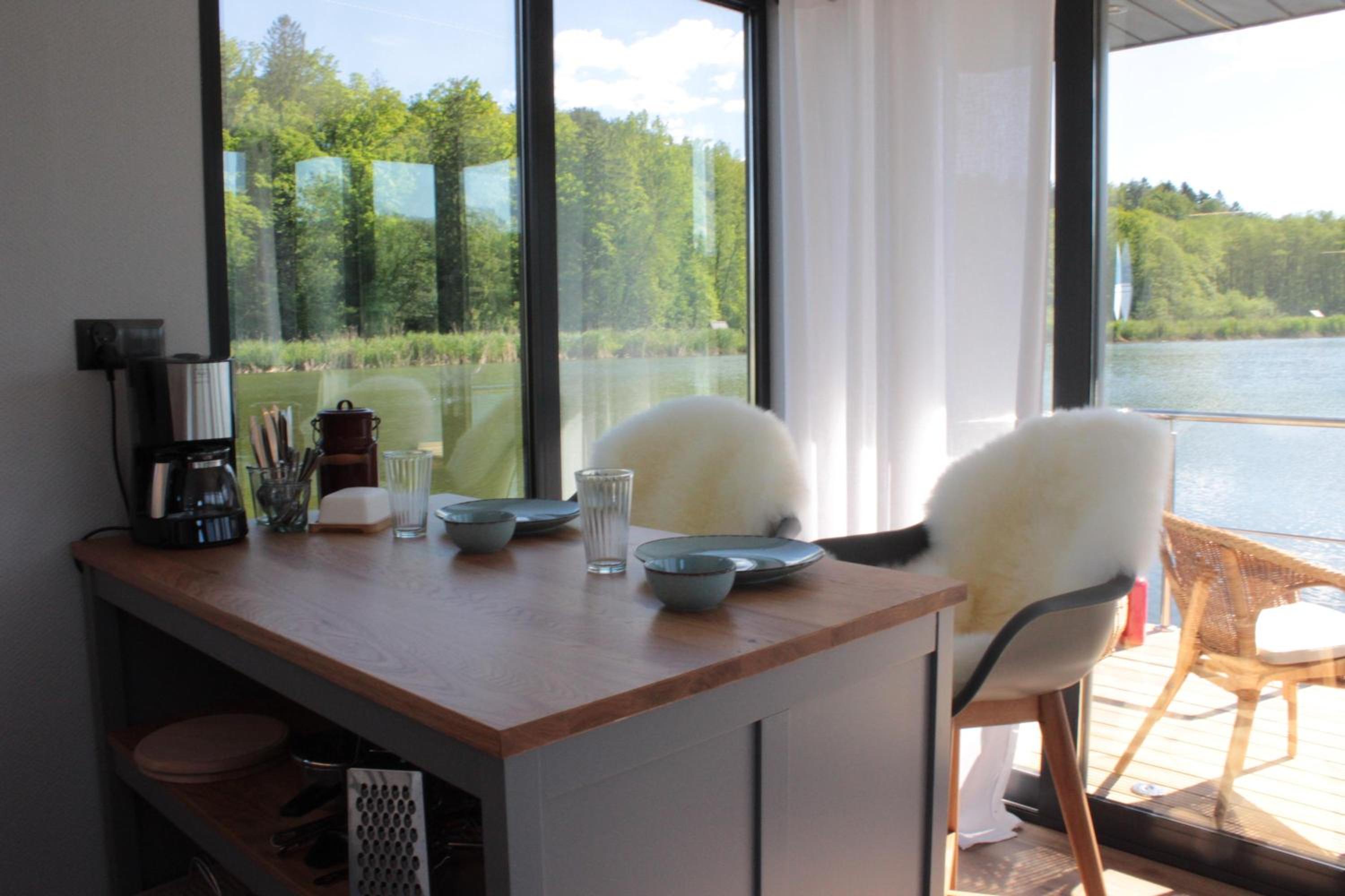 Hausboot Schwanennest view 5