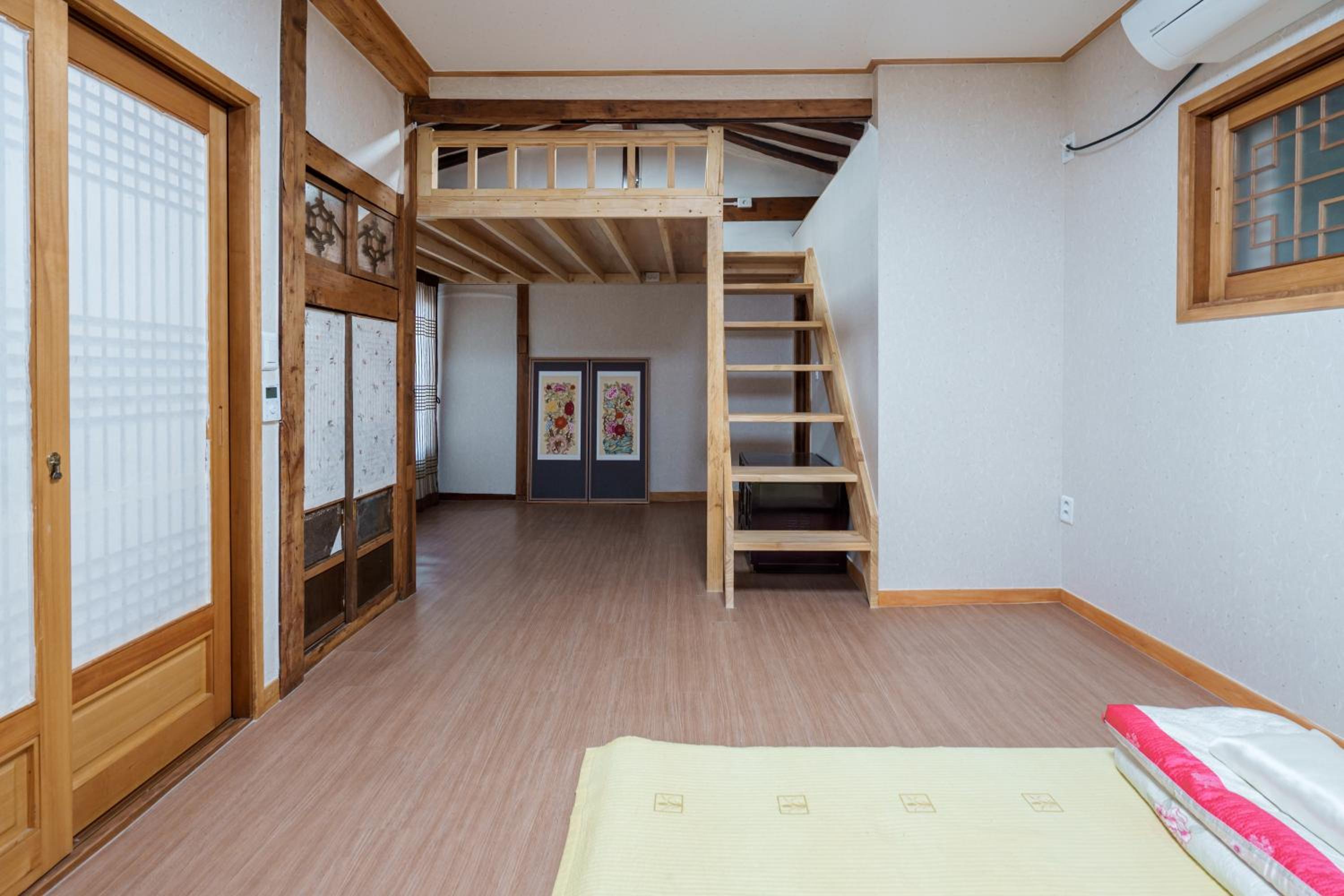 Aega Hanok Guesthouse view 4
