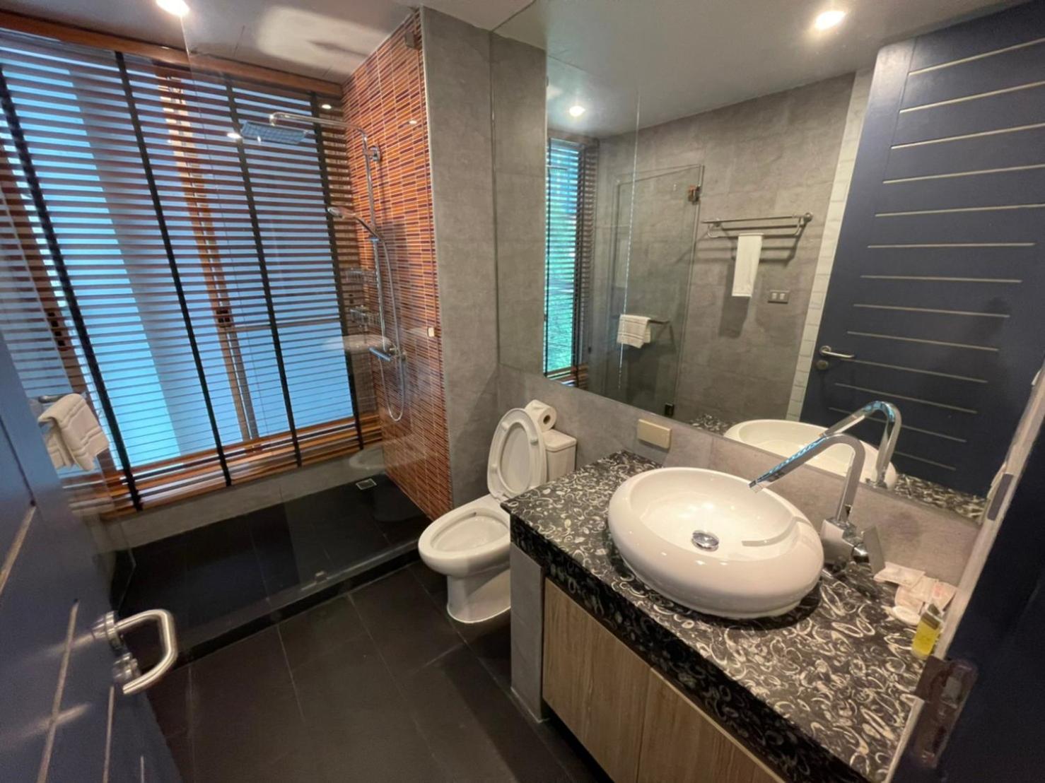 ViVi Avenue Thonglor