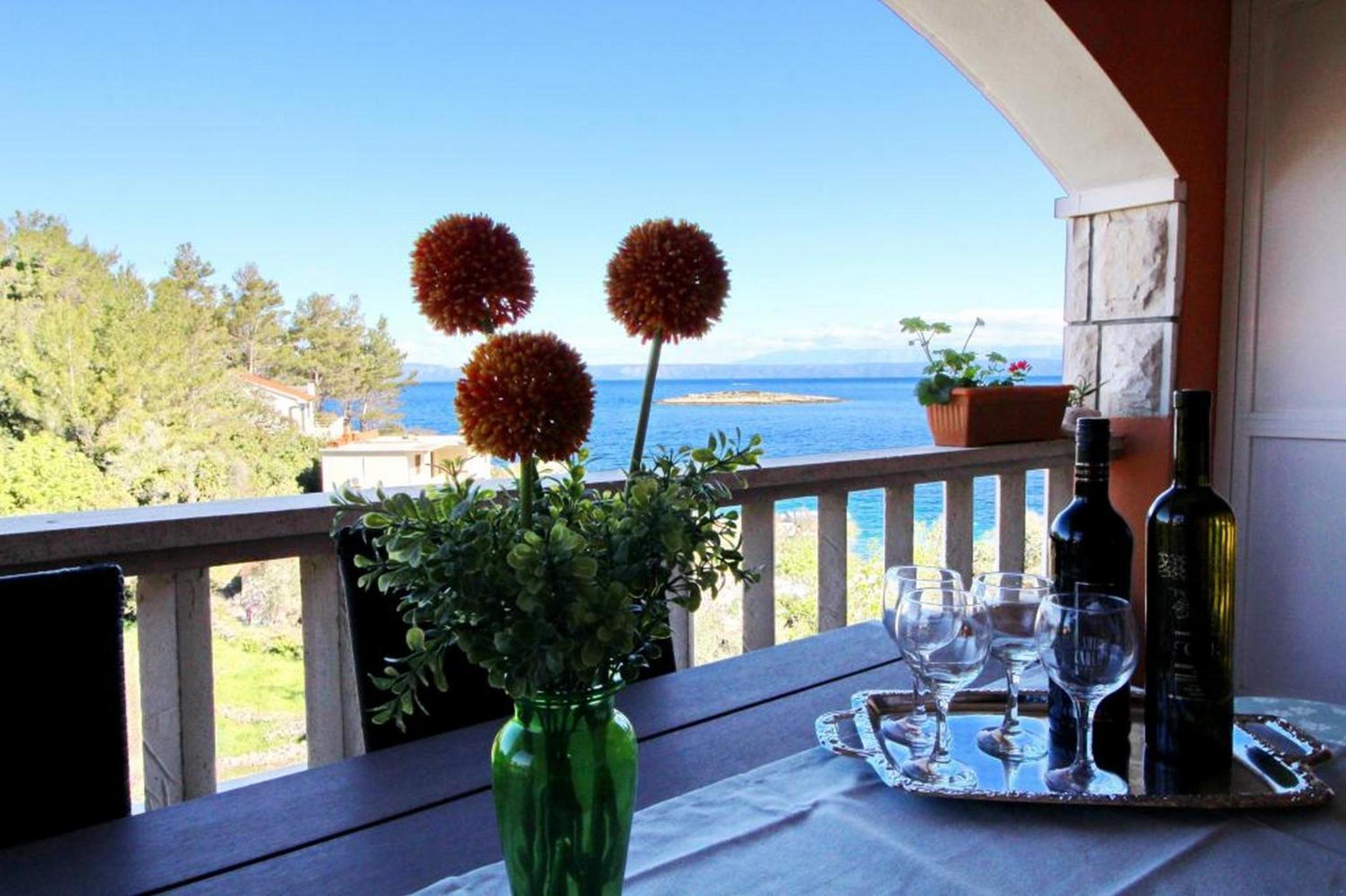 Apartments Sea Line view 2