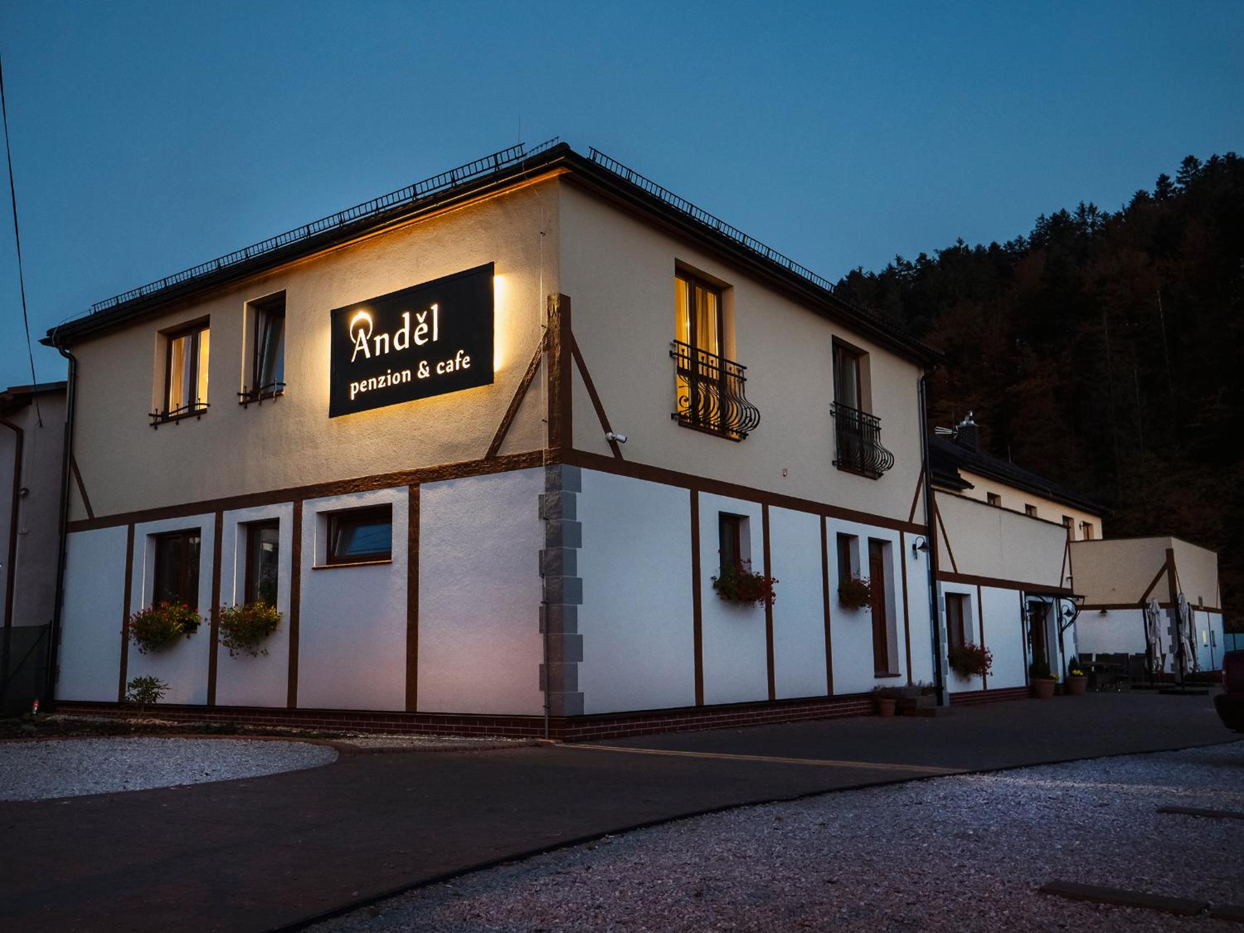 Anděl Penzion & Cafe