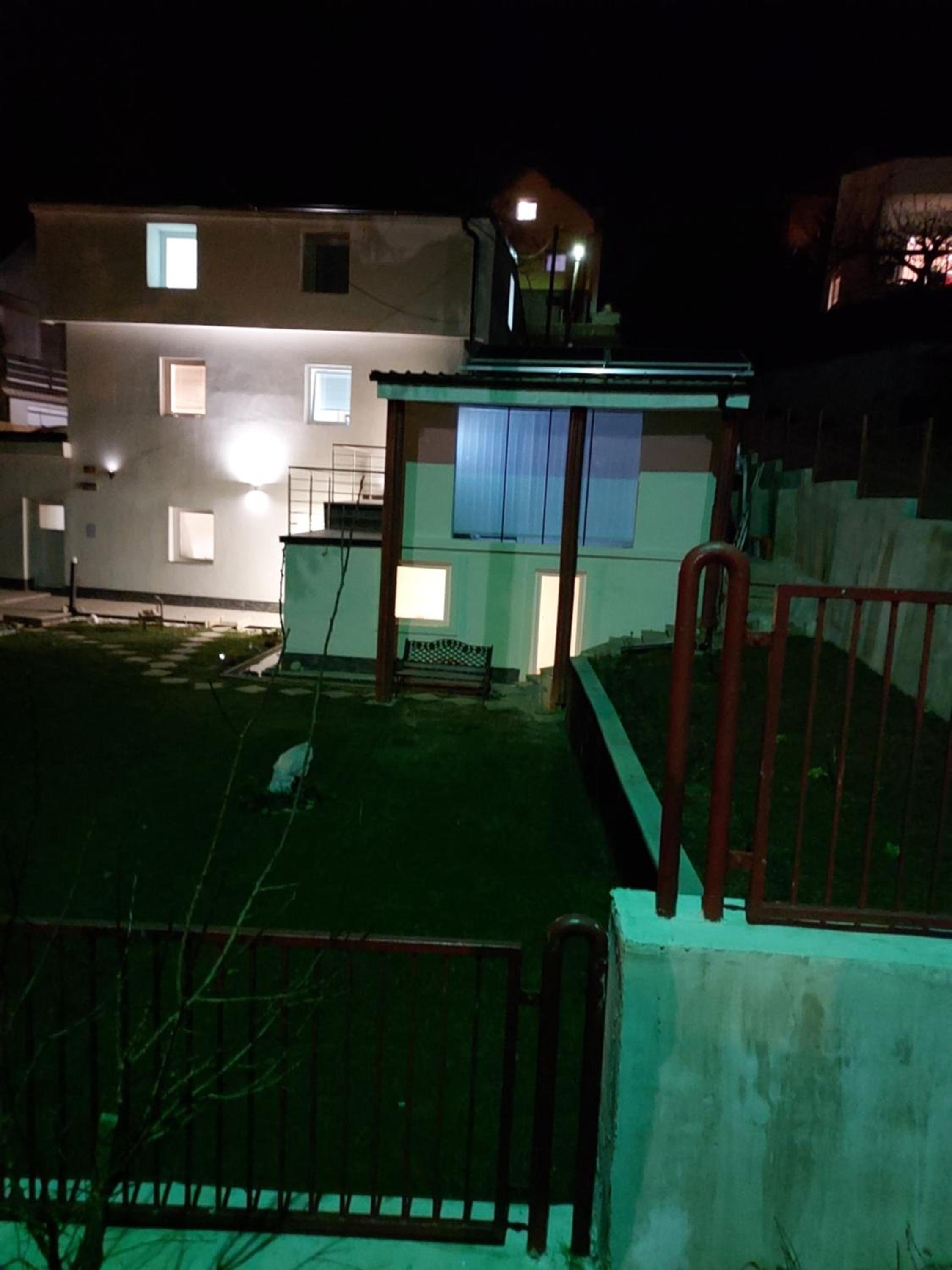 Photo 74
