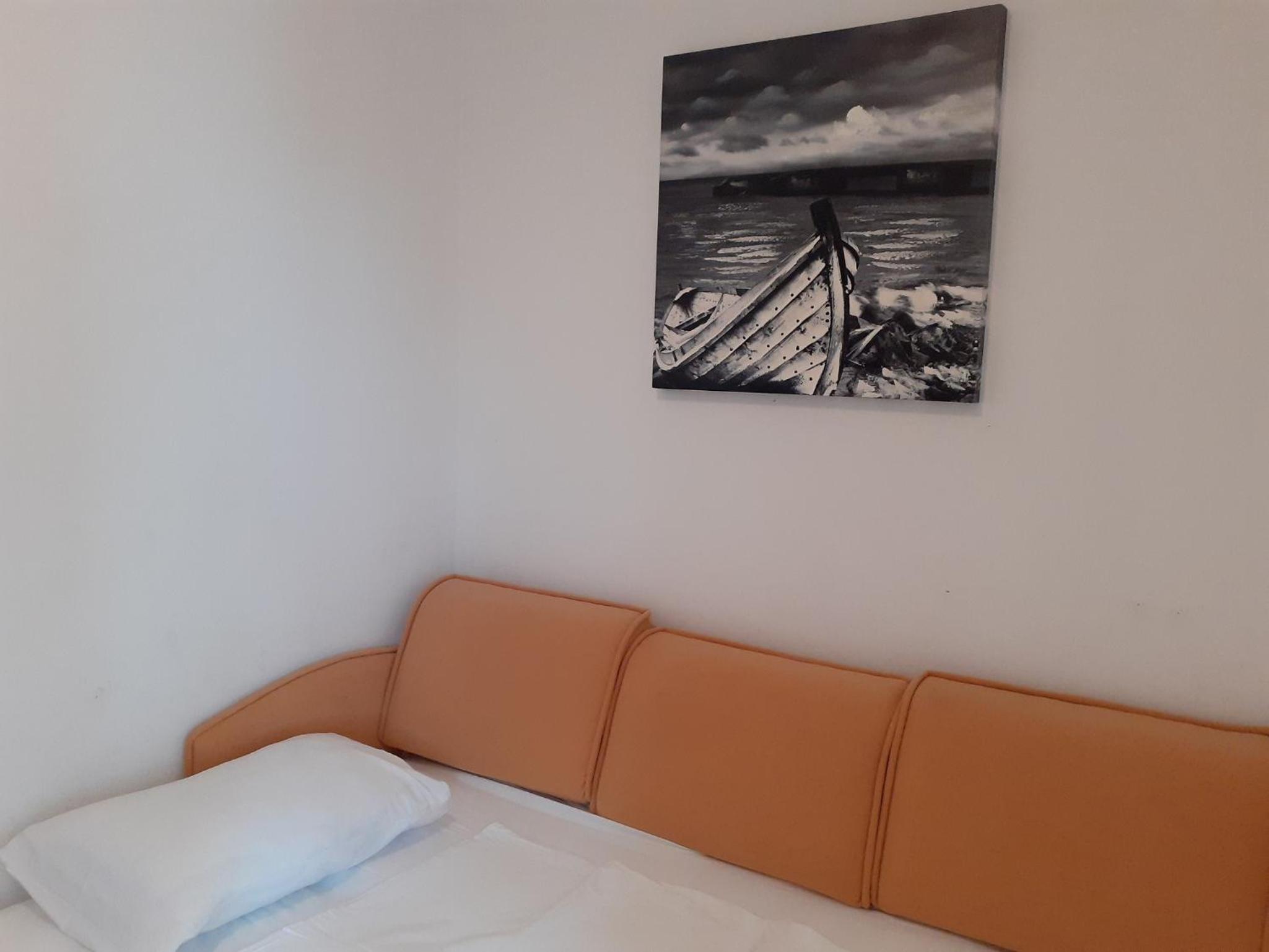 Apartment Conty with terrace and garden photo 4