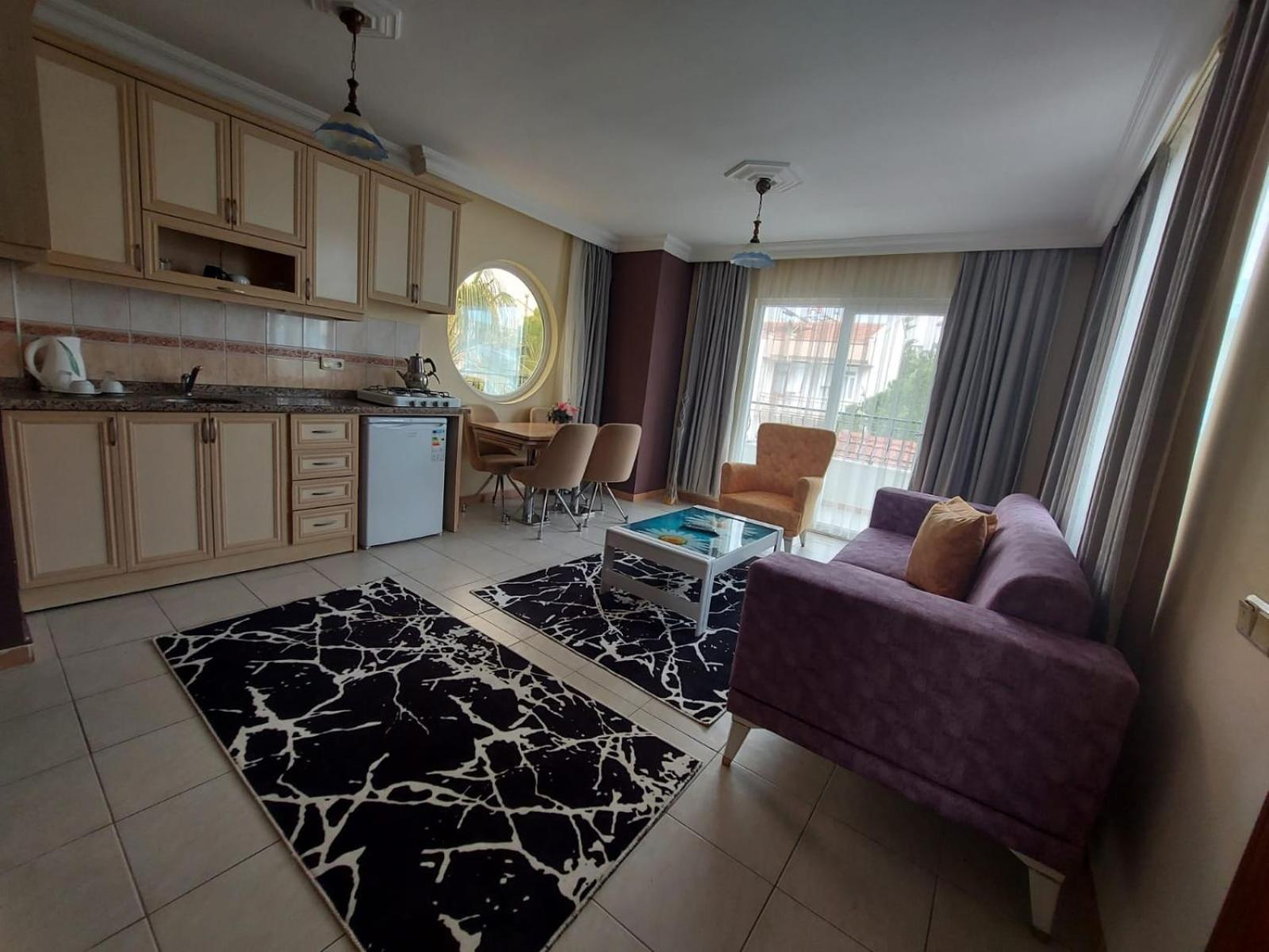 Summer rose hotel - Image 6