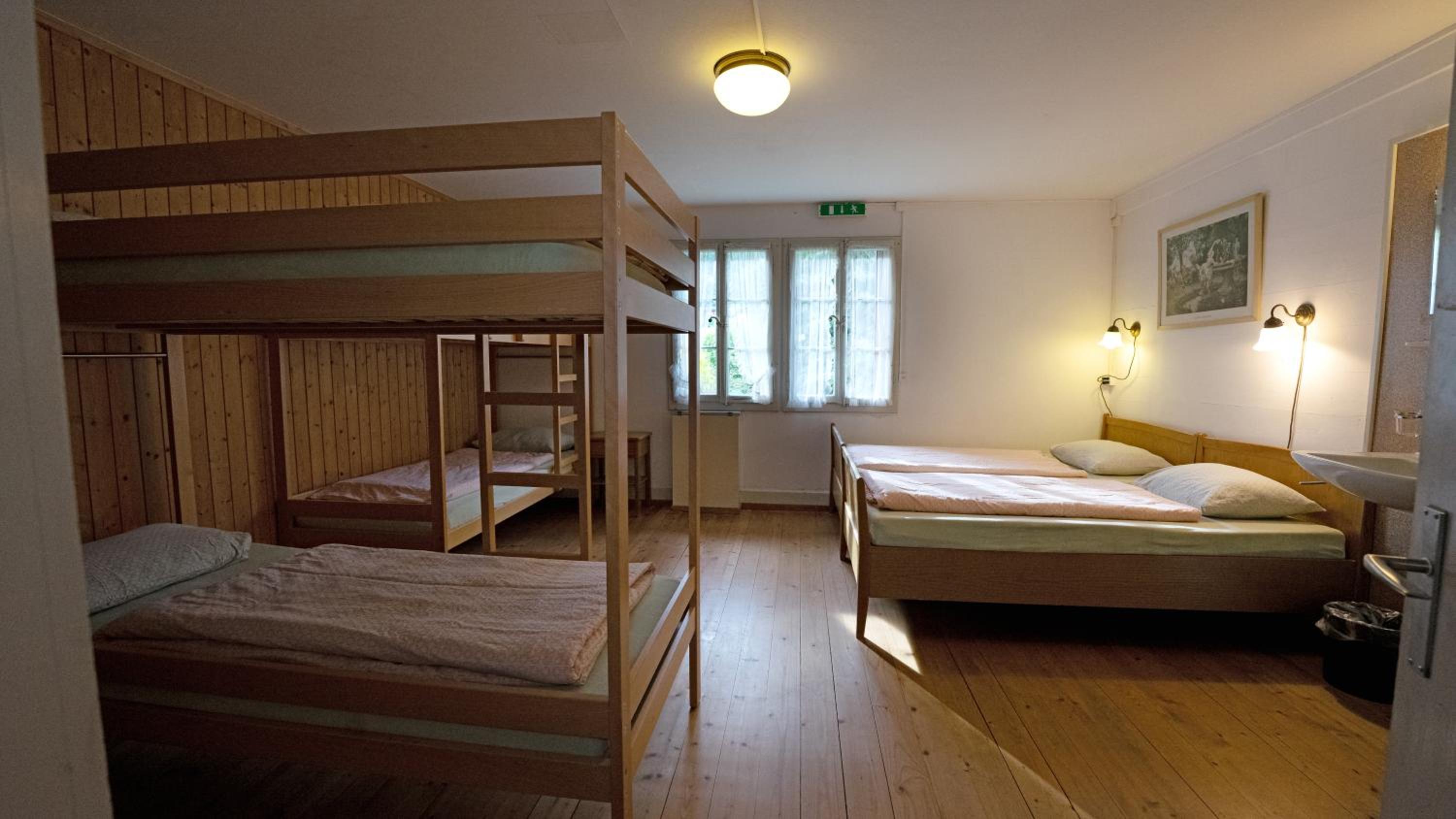 Leissigen Youth Hostel