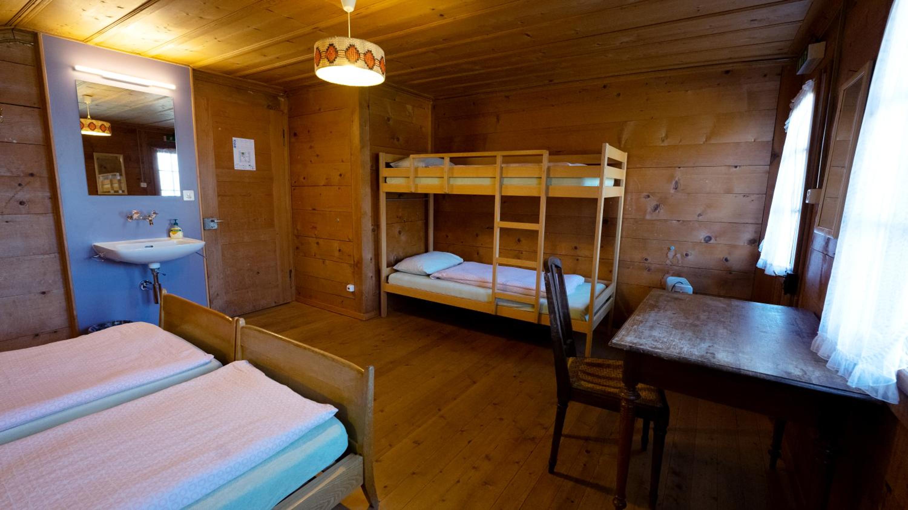 Leissigen Youth Hostel