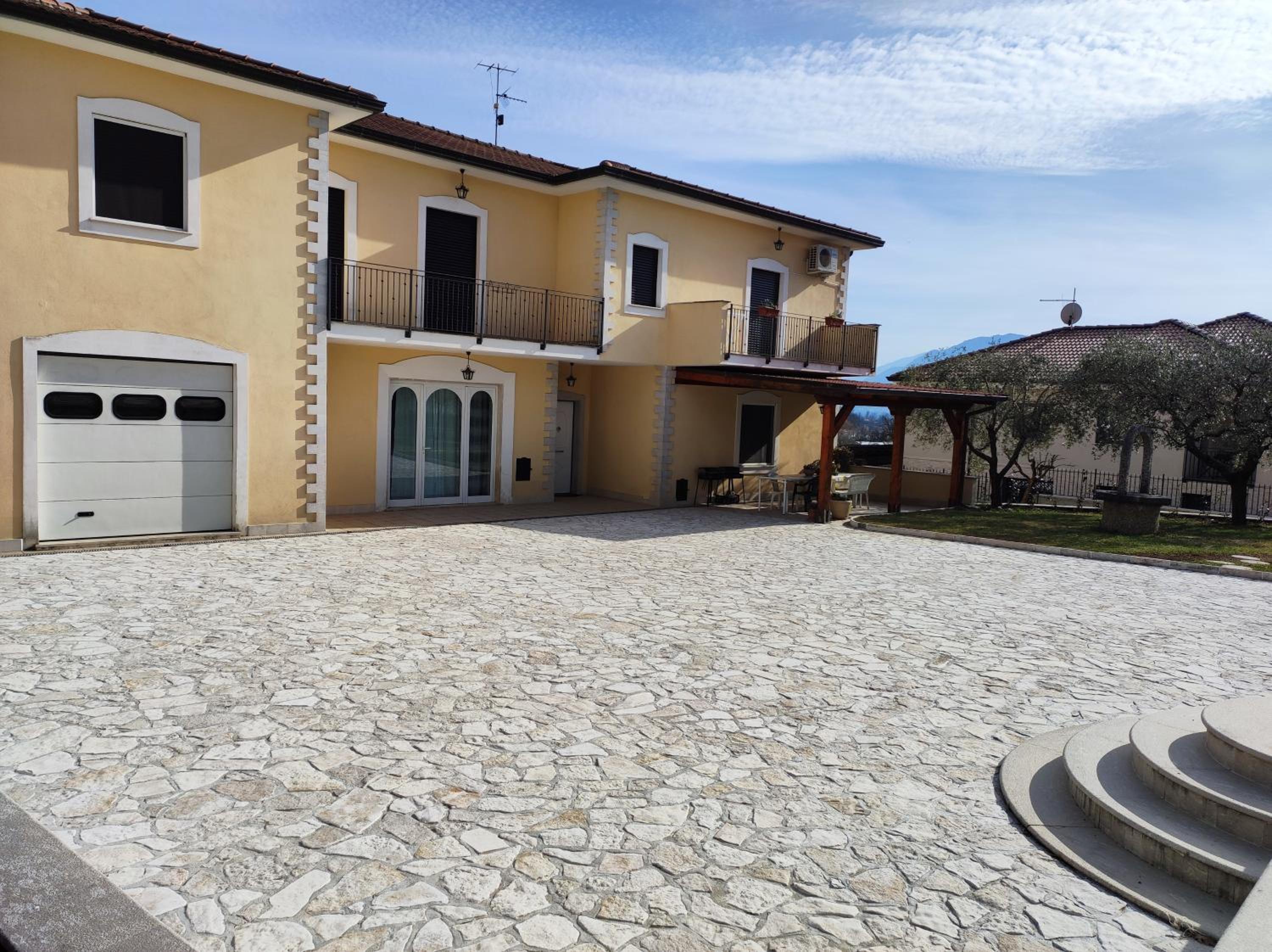 Casa Vacanze Valcomino view 3